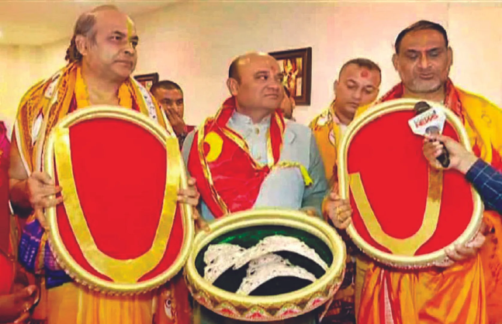 ମହାପ୍ରଭୁଙ୍କୁ ୧ କେଜିର ସୁବର୍ଣ୍ଣ ଅଳଙ୍କାର ଦାନ