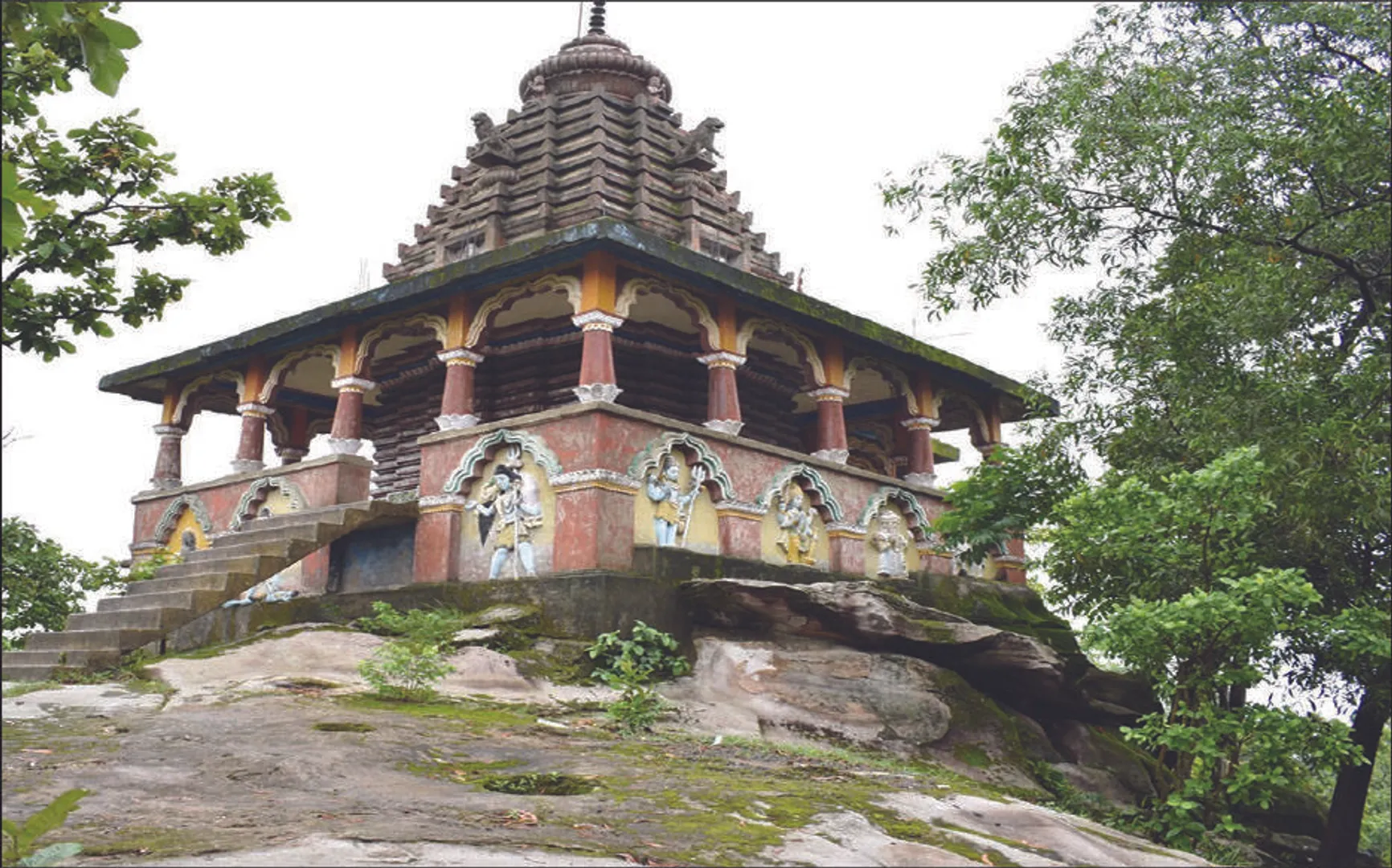 ସୁନ୍ଦରଗଡ଼ ପର୍ଯ୍ୟଟନସ୍ଥଳ: ବିଦେଶୀ ପର୍ଯ୍ୟଟକଙ୍କ ପାଦ ପଡ଼ୁନି