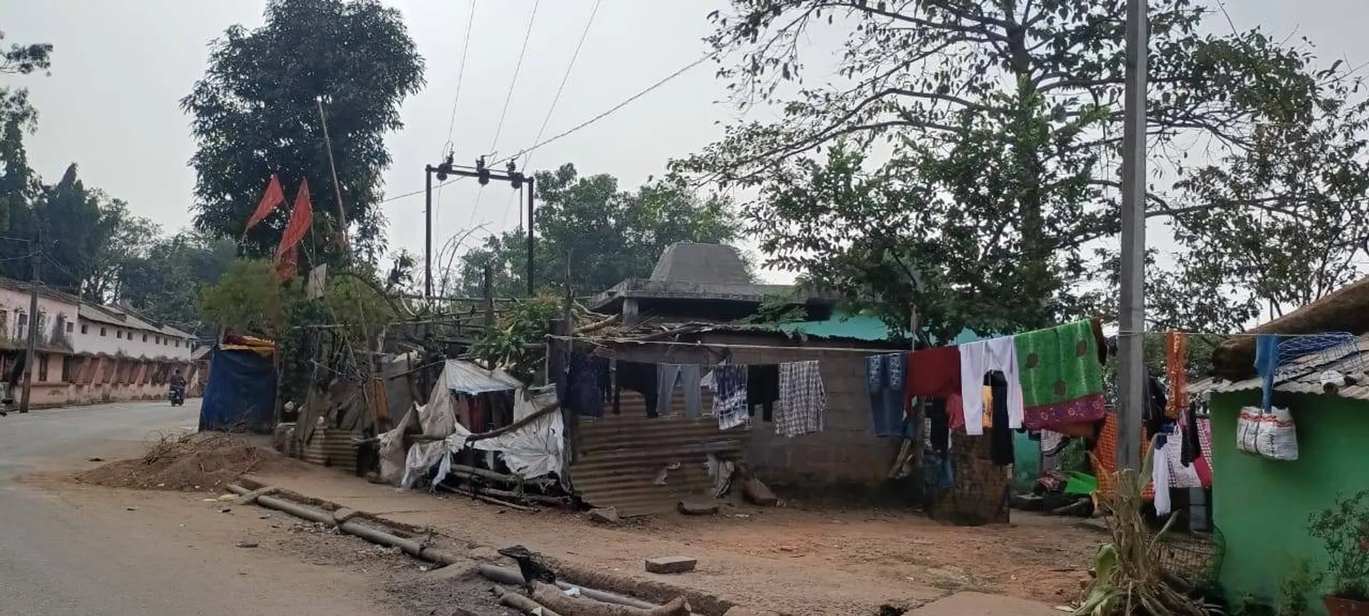 ଜଗନ୍ନାଥସାଗରକୂଳରୁ ୪୩ ପରିବାର ସ୍ଥାନାନ୍ତରକୁ ନେଇ ପ୍ରଶାସନର ଚିନ୍ତା ବଢ଼ିଲା, ଜମି ଖୋଜା ଜାରି