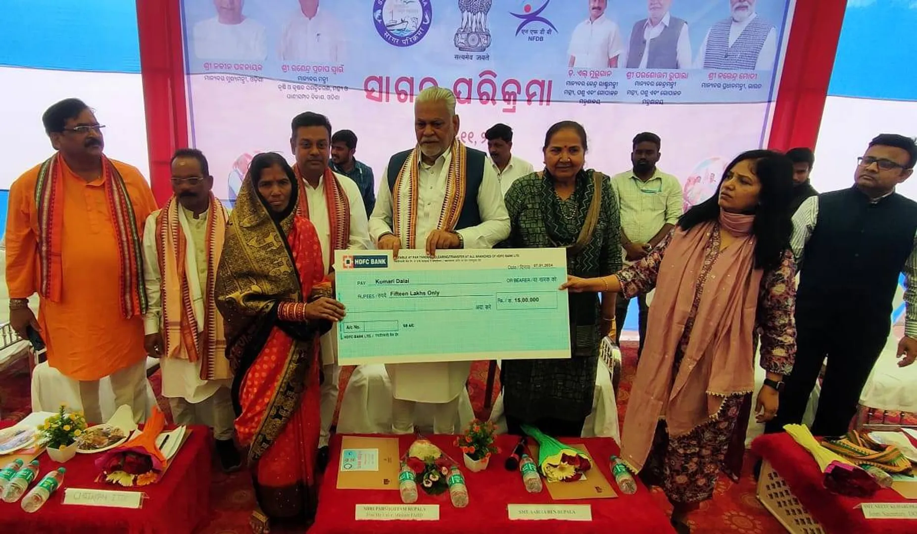ଗଞ୍ଜାମ ଜିଲ୍ଲା ଗସ୍ତରେ ‘ସାଗର ପରିକ୍ରମା ପର୍ଯ୍ୟାୟ-୧୧’ର ସମୀକ୍ଷା କଲେ କେନ୍ଦ୍ରମନ୍ତ୍ରୀ