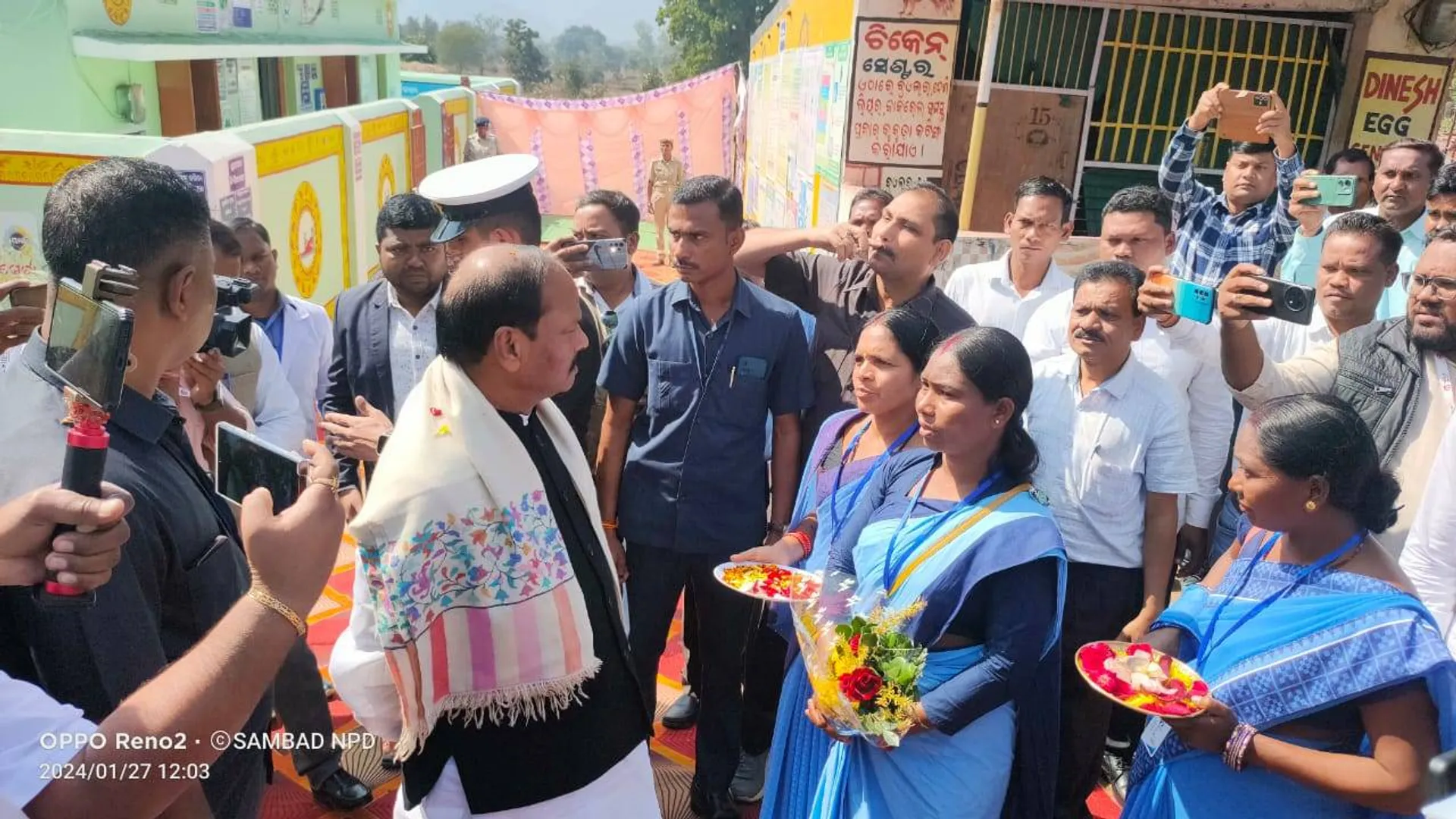 ନୂଆପଡ଼ା ଗସ୍ତରେ ଓଡ଼ିଶା ମହାମହିମ ରାଜ୍ୟପାଳ ରଘୁବର ଦାସ