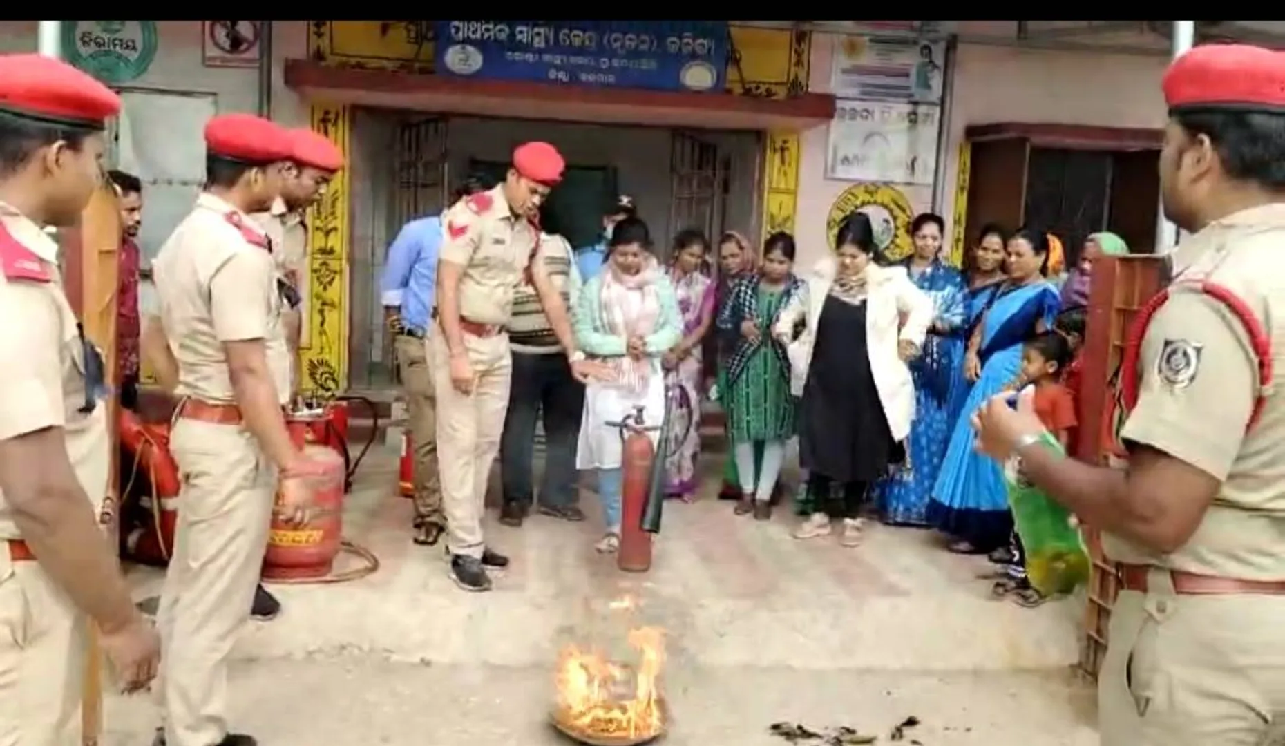 ଅଗ୍ନିଶମବାହିନୀ ପକ୍ଷରୁ ଅଗ୍ନି ପ୍ରତିରୋଧ ମକ୍‌ ଡ୍ରିଲ କାର୍ଯ୍ୟକ୍ରମ ଅନୁଷ୍ଠିତ