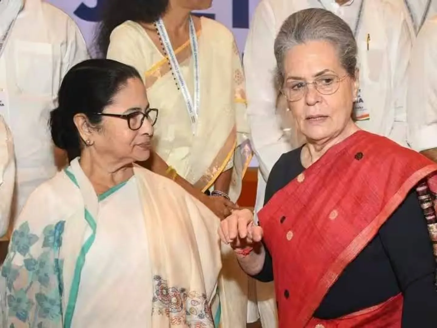 ‘କଂଗ୍ରେସକୁ ୩ଟି ଆସନ ଛାଡ଼ିବାକୁ ପ୍ରସ୍ତୁତ, କିନ୍ତୁ....’ ଟିଏମସି