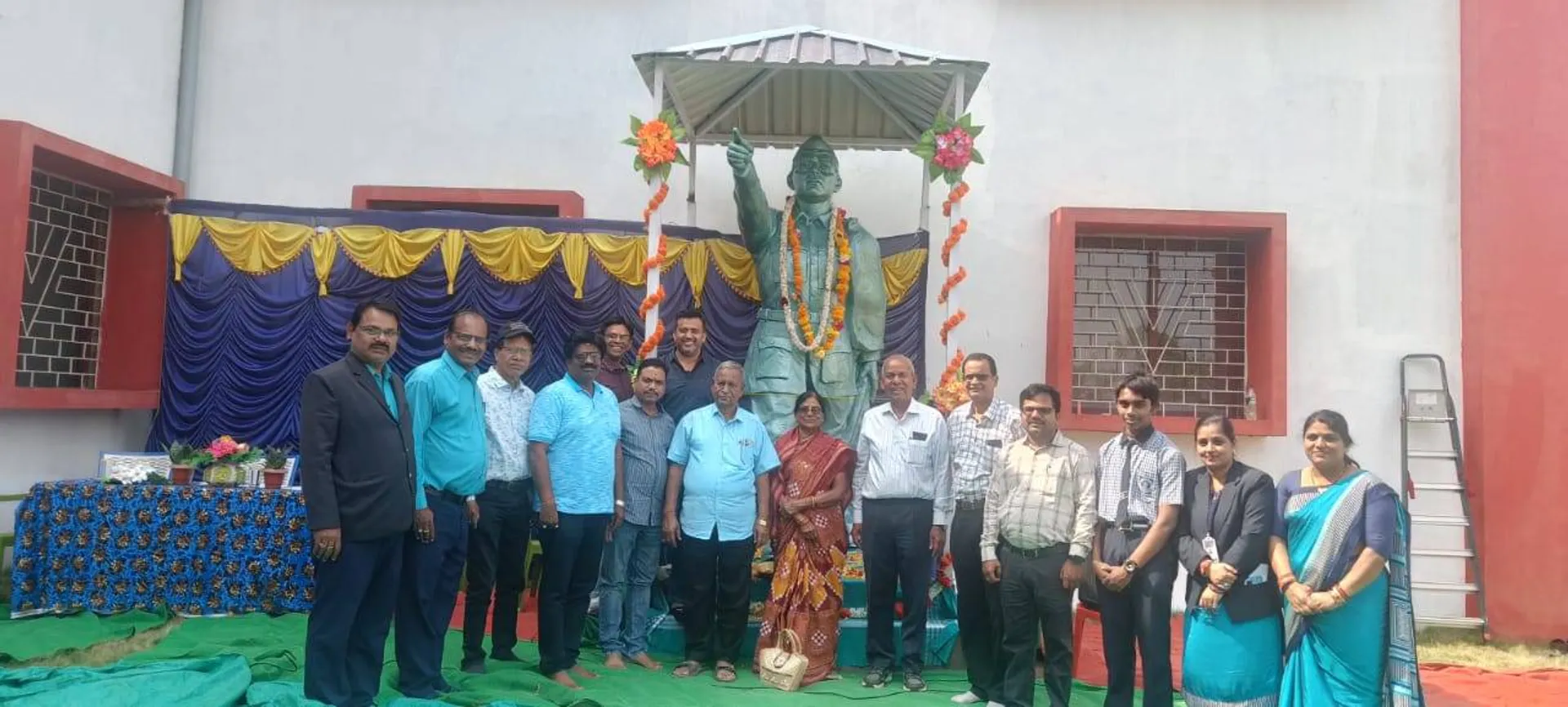 ବିଜ୍ଞାନ ଇଣ୍ଟରନ୍ୟାସନାଲ୍ ସ୍କୁଲରେ ନେତାଜୀଙ୍କ ପ୍ରତିମୂର୍ତ୍ତି ଅନାବରଣ