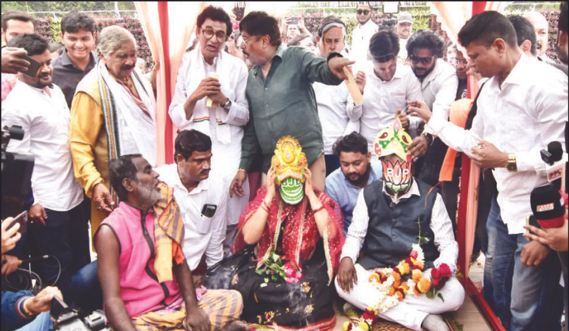 ବିଜେଡି କନିଆଁ ବି‌ଜେପି ବର: ବାହାଘର କରାଇଲା କଂଗ୍ରେସ