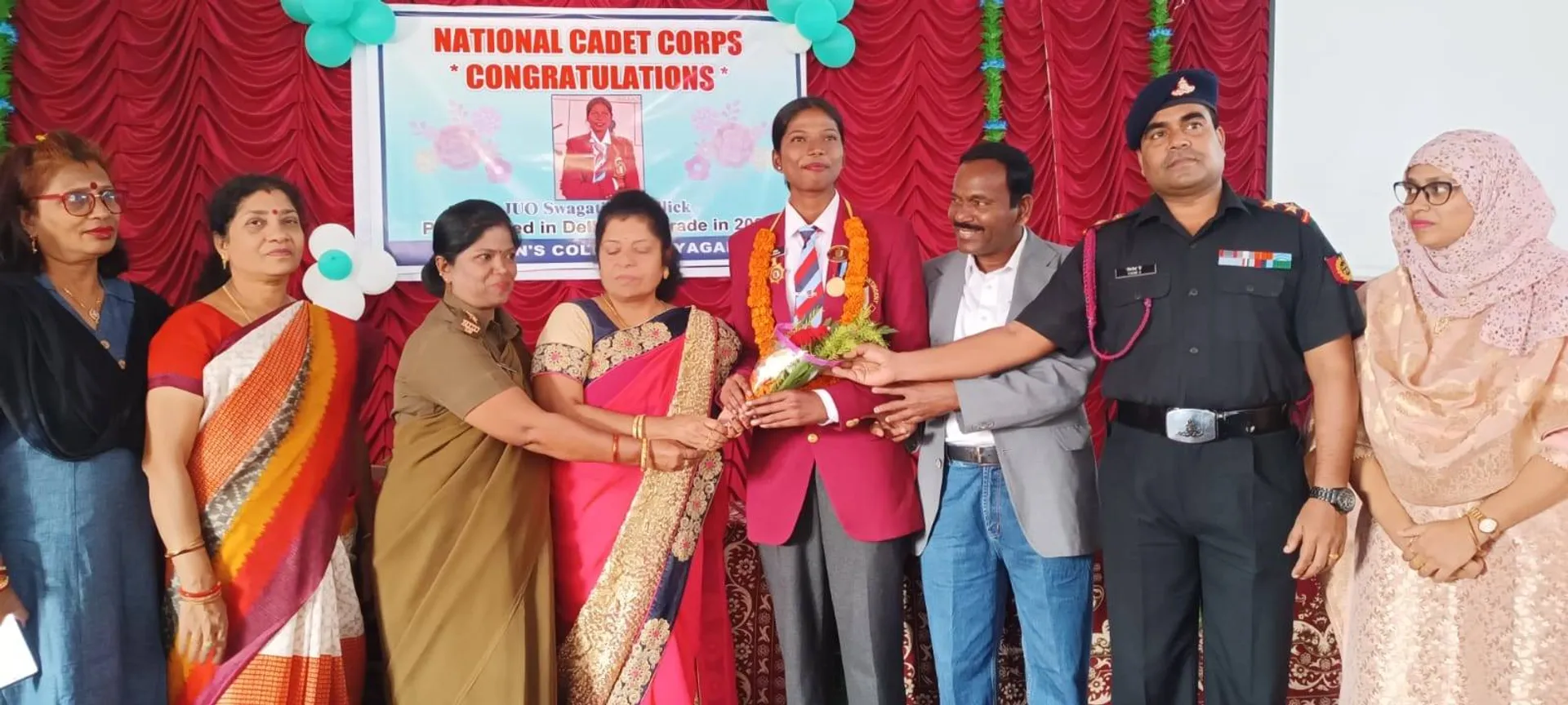 ଦିଲ୍ଲୀ ଗଣତନ୍ତ୍ର ଦିବସରେ ପ୍ରତିନିଧିତ୍ବ କରିଥିଲେ ଓଡ଼ିଆ ଝିଅ ସ୍ବାଗତିକା, ସମ୍ବର୍ଦ୍ଧନା ଦେଲା ମହିଳା ମହାବିଦ୍ୟାଳୟ