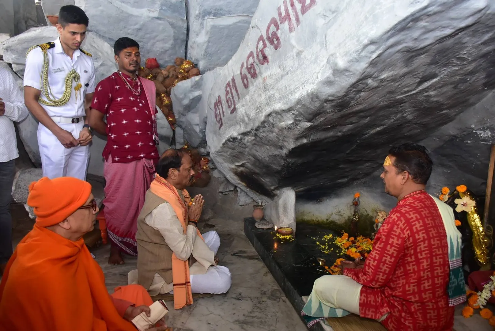 ରାଜ୍ୟପାଳଙ୍କ ଶୈବପୀଠ ଦର୍ଶନ ଓ ମିସନକାଫେ ପରିଦର୍ଶନ