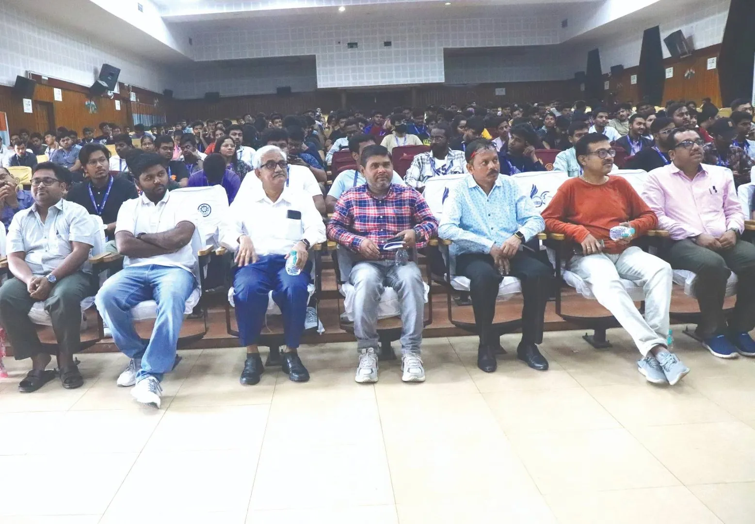 ‘ହ୍ୟାକାଥନ୍‌ ଉଦ୍ଭାବନ ପାଇଁ ସୁଯୋଗ ଦିଏ’