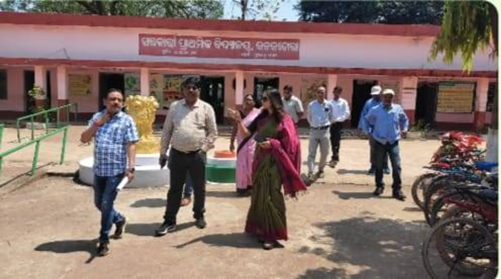ଓଡ଼ିଶା-ଛତିଶଗଡ଼ ସୀମାନ୍ତ ବୁଥ୍ ପରିଦର୍ଶନ କଲେ ଜିଲ୍ଲାପାଳ