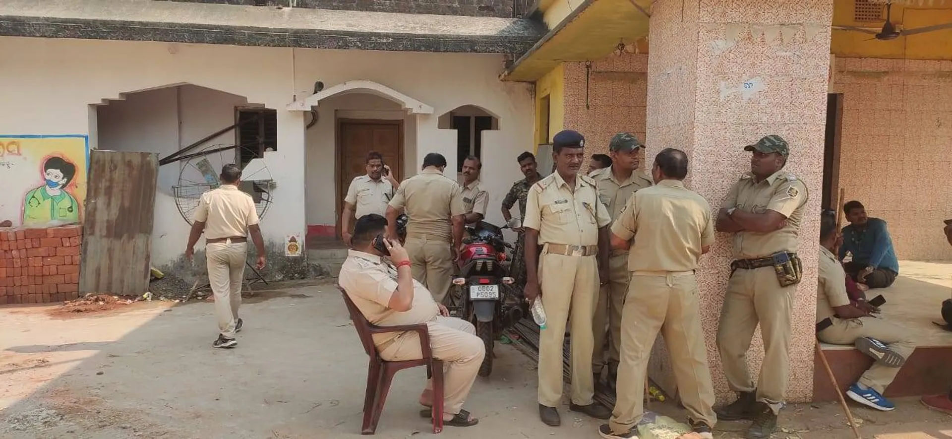 ପୂର୍ବ ଶତ୍ରୁତାକୁ ନେଇ ଦୁଇ ରାଜନୈତିକ ଗୋଷ୍ଠୀ ମଧ୍ୟରେ ସଂଘର୍ଷ; ସରପଞ୍ଚ ପ୍ରତିନିଧିଙ୍କ ସମେତ ୪ ଗୁରୁତର