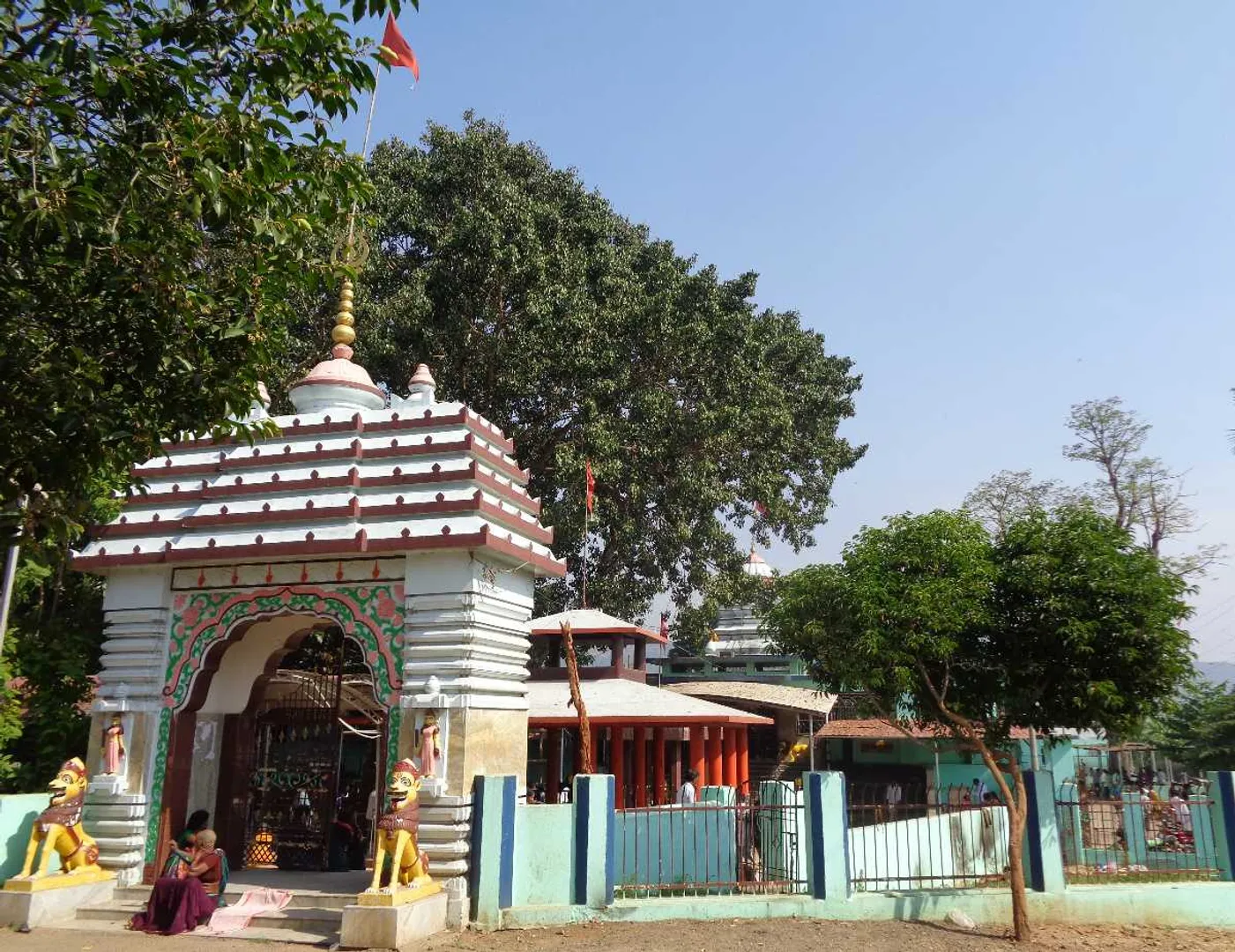 ୬ ମାସ ପରେ ଖୋଲାଗଲା ମା ମଝିଘରିଆଣୀ ମନ୍ଦିର ଦାନହୁଣ୍ଡି: ଗଣତି ଜାରି