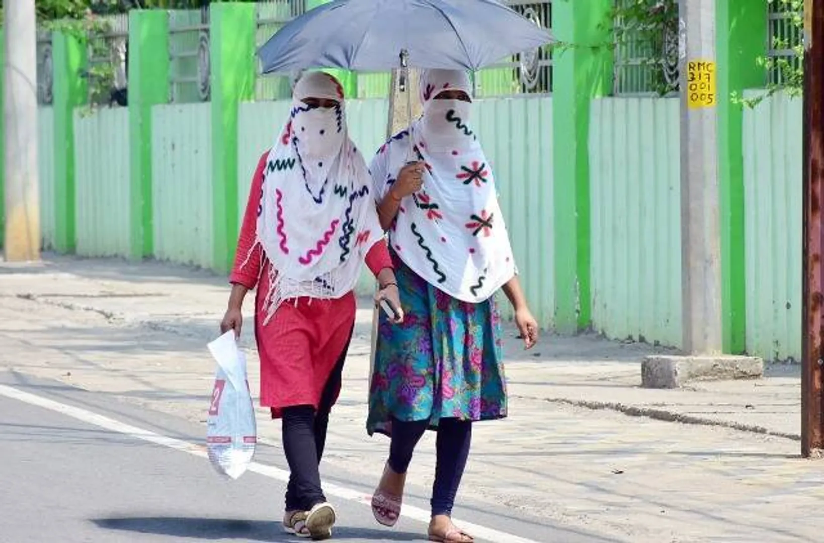 ତାତିରୁ ତ୍ରାହି ମିଳୁନି: ପାରା ଟପିଲା ୪୫