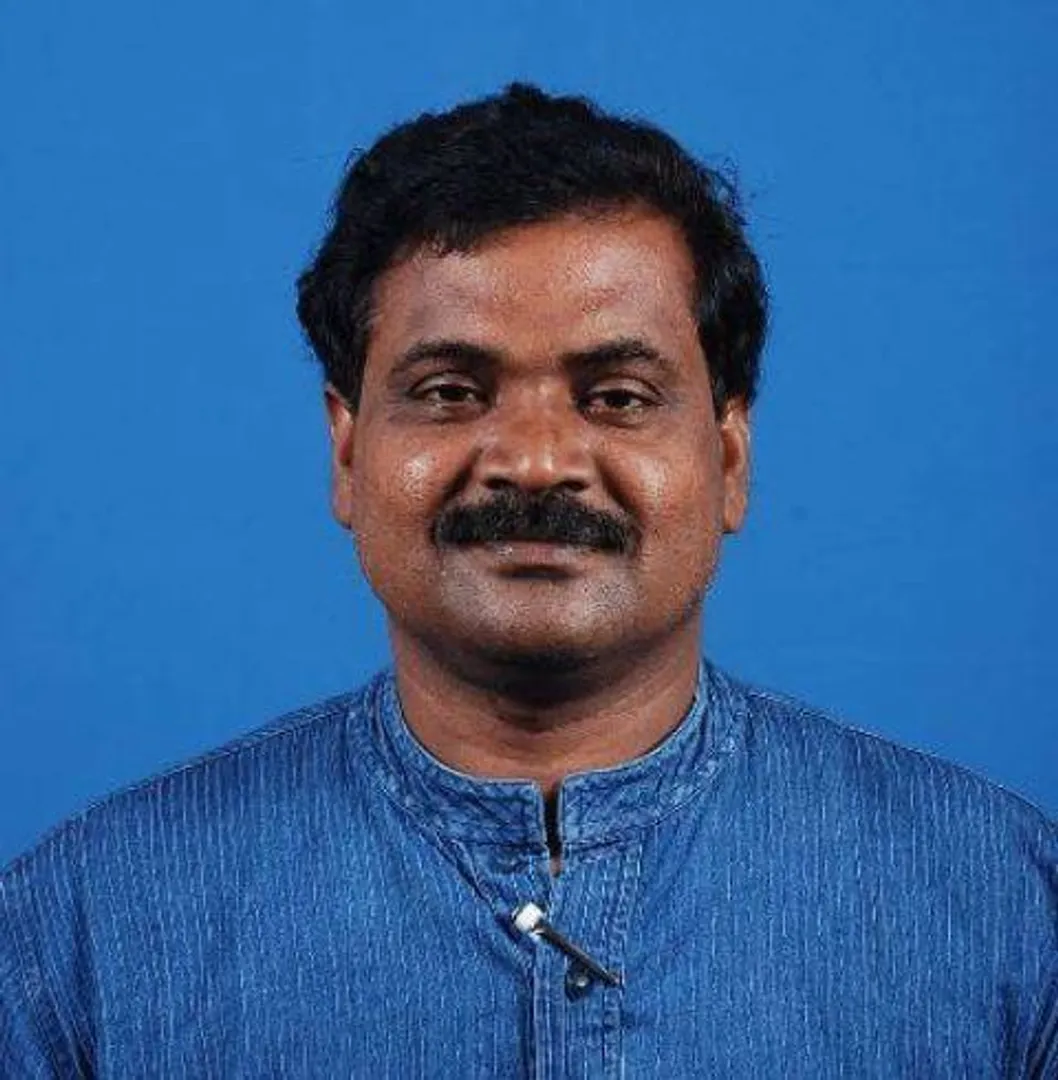 ଅସନ୍ତୁଷ୍ଟ ଅଲେଖ ପଦ୍ମ ଛାଡ଼ି ହାତ ଧରିବା ନେଇ ଚର୍ଚ୍ଚା !