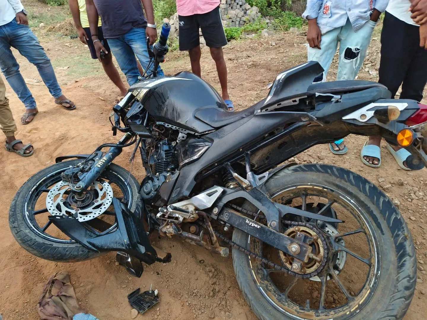 ବାଇକ୍‌ ସହ ସ୍କୁଟି ମୁହାଁମୁହିଁ, ୨ ଯୁବକ ମୃତ