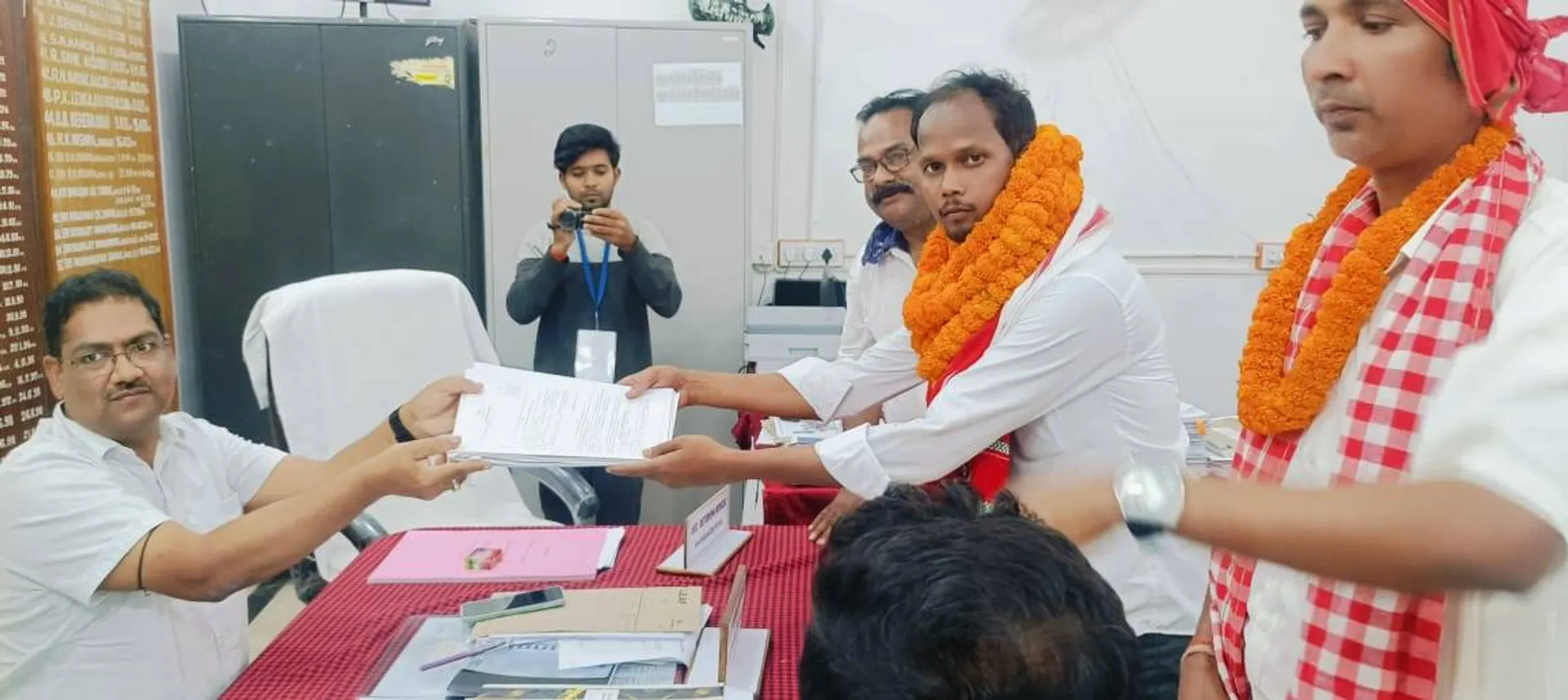 ସୁନ୍ଦରଗଡ ବିଧାନସଭା ଆସନରେ ନାମାଙ୍କନ ଦାଖଲ କଲେ ସିପିଆଇ ପ୍ରାର୍ଥୀ ରାଜେନ୍ଦ୍ର
