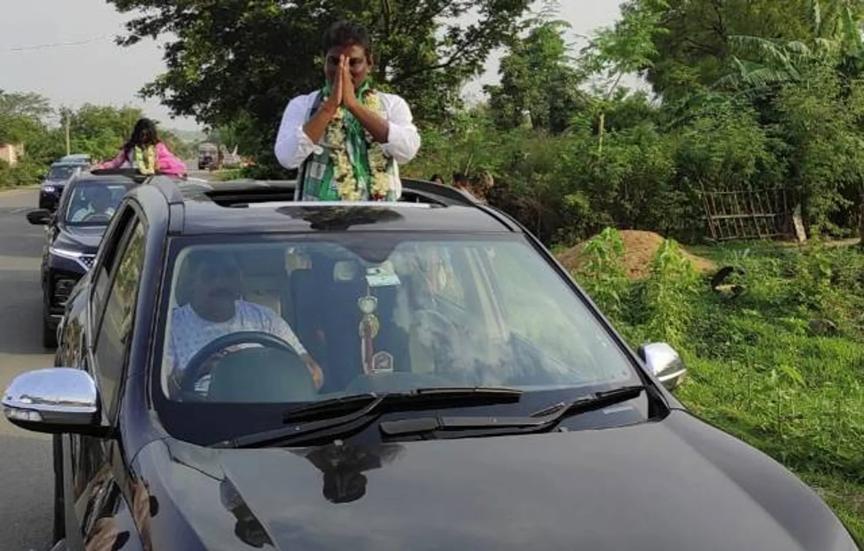 ବିଜେଡି ପ୍ରାର୍ଥୀ ରାଇସେନ ମୁର୍ମୁଙ୍କ ରୋଡ୍ ସୋ’