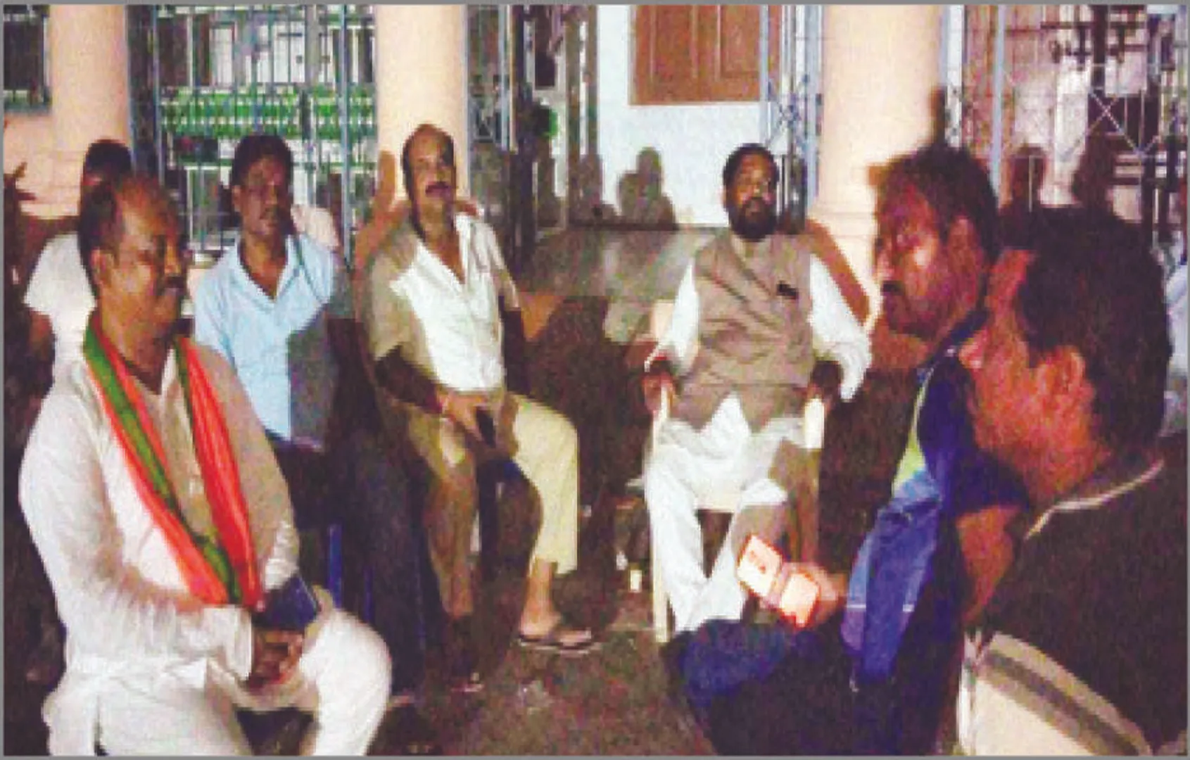 ଷ୍ଟ୍ରଙ୍ଗ୍‌ ରୁମ୍‌ ଜଗିଛନ୍ତି ଦୁଇ ବିଧାୟକ ପ୍ରାର୍ଥୀ