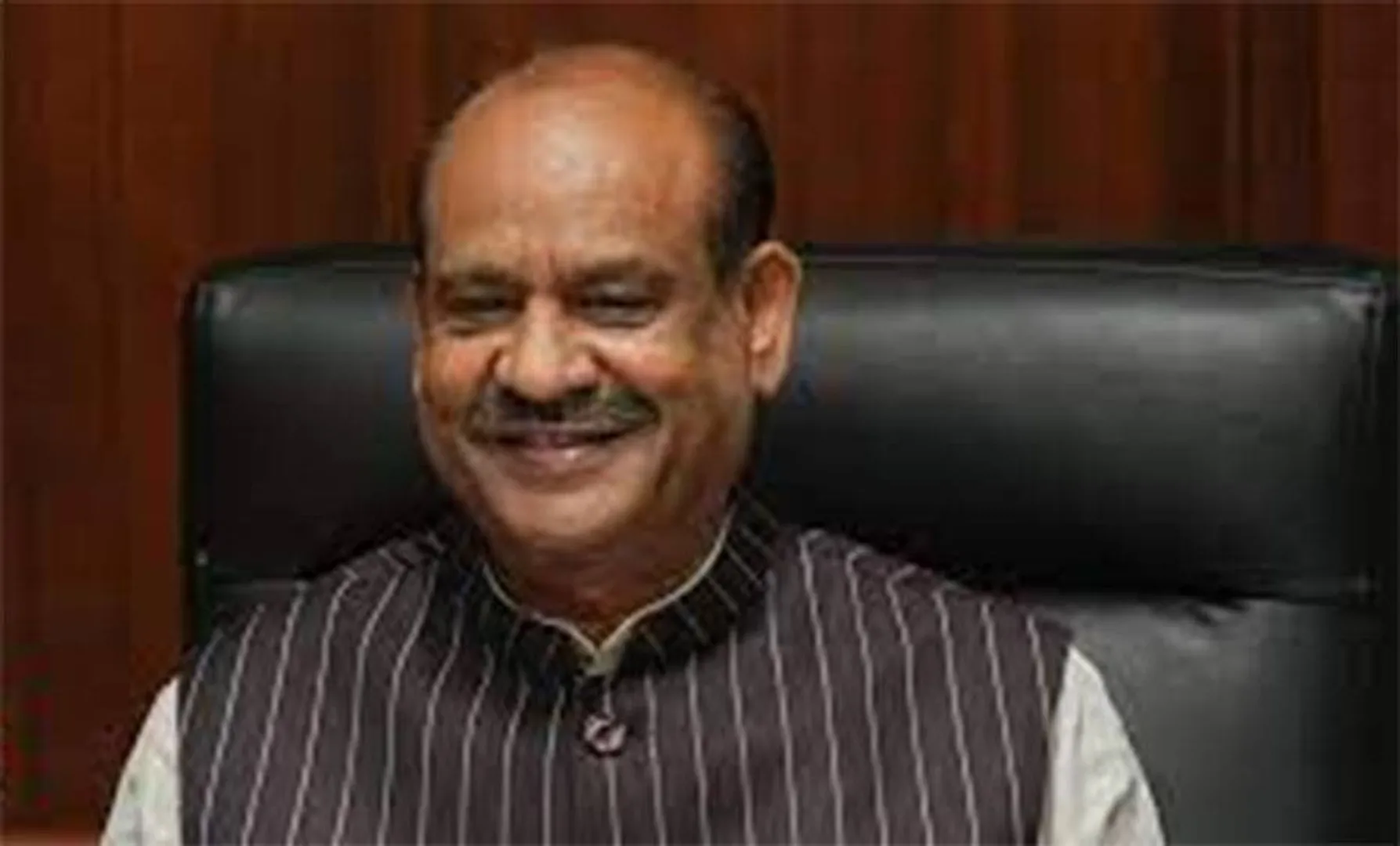 ଇଭେଣ୍ଟ୍‌ କମ୍ପାନି ନୁହେଁ, ନେତାଙ୍କୁ ଦେଖି ଭୋଟ୍‌ ଦିଅନ୍ତୁ : ଓମ୍‌ ବିର୍ଲା