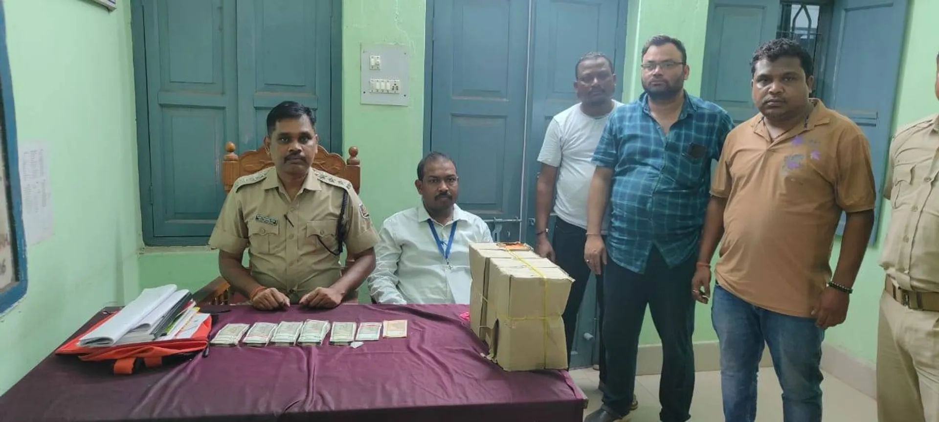 ଟଙ୍କା ସହ ଧରା ପଡ଼ିଲେ ବିଜେପି ନେତା