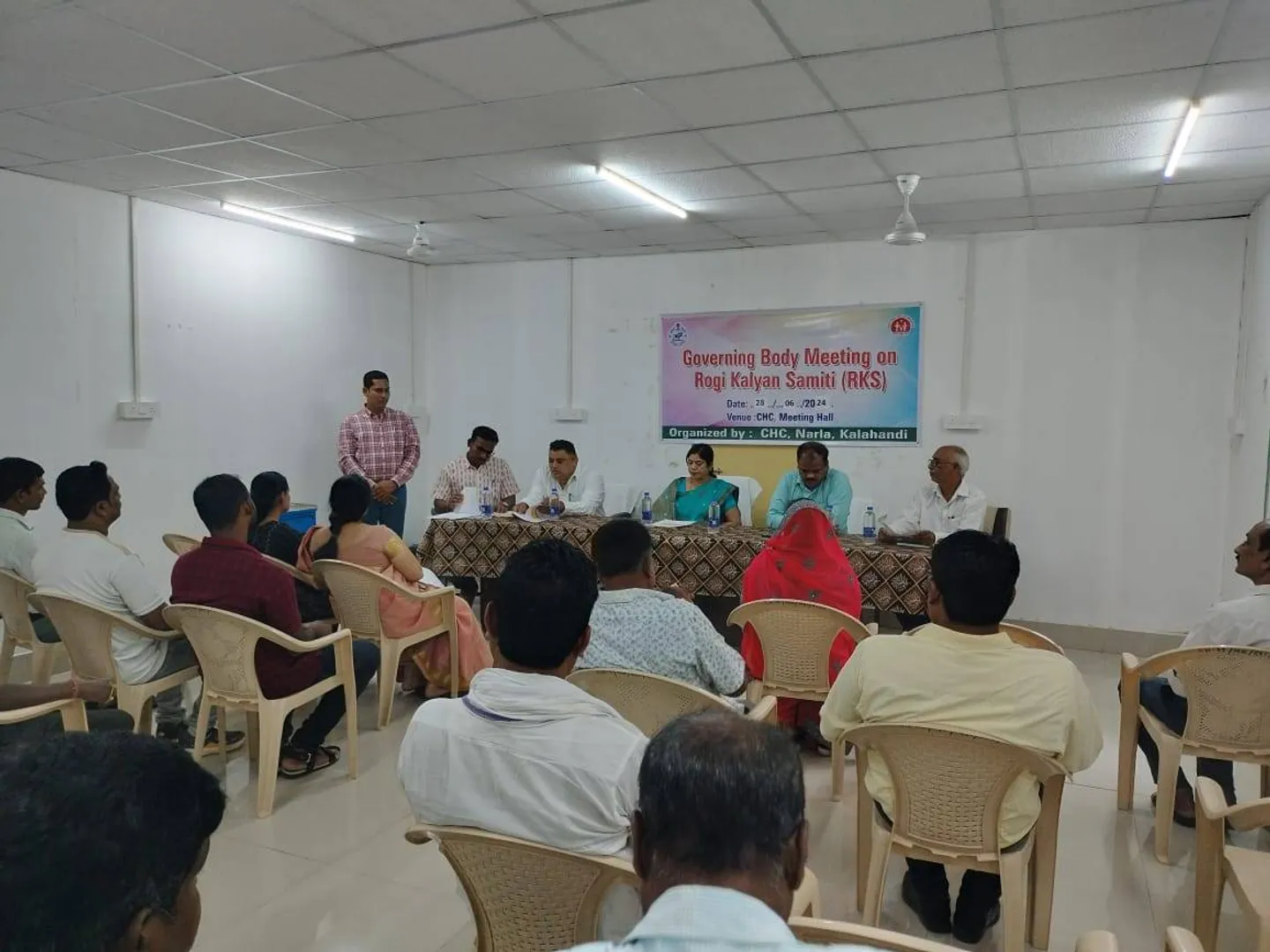 ଗୋଷ୍ଠୀ ସ୍ବାସ୍ଥ୍ୟକେନ୍ଦ୍ର ପରିଦର୍ଶନ କଲେ ବିଧାୟିକା, ସମସ୍ୟା ନେଇ ହେଲେ ଅବଗତ