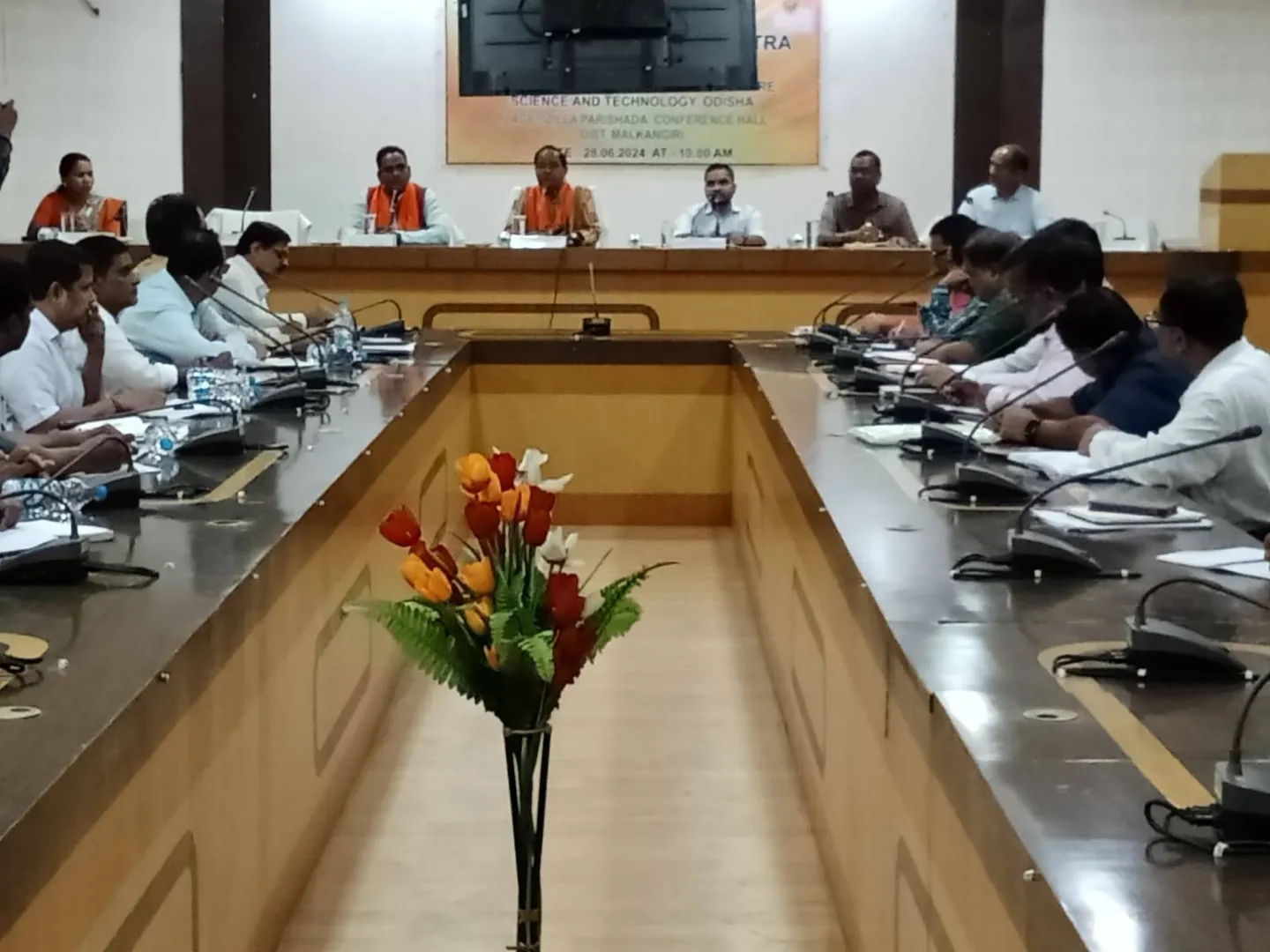 ଅତ୍ୟାବଶ୍ୟକ ଦ୍ରବ୍ୟର ମୂଲ୍ୟ ବୃଦ୍ଧିକୁ ରୋକିବା ମନ୍ତ୍ରୀଙ୍କ ପରାମର୍ଶ