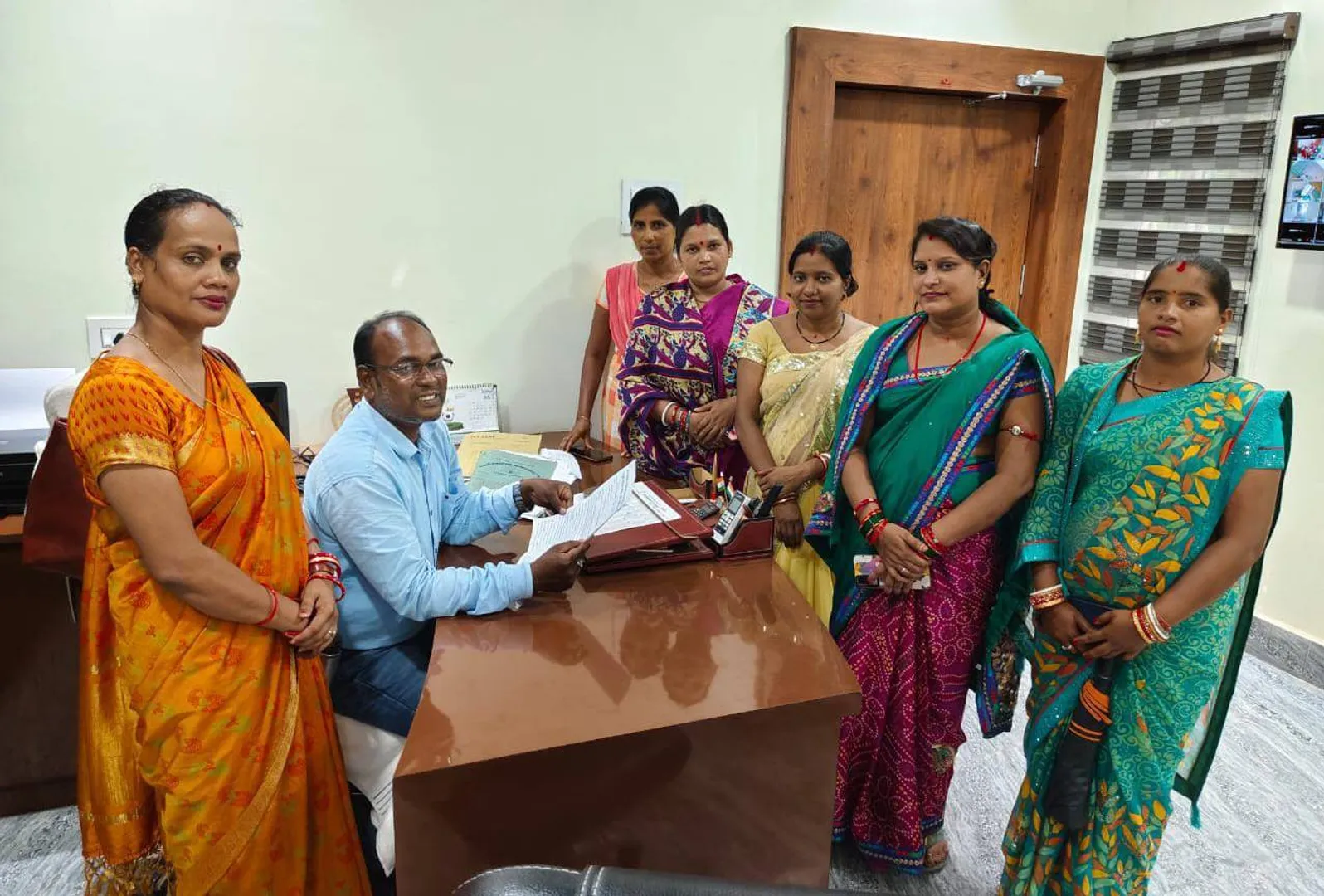 ପୌର ପରିଷଦର ୱାର୍ଡ଼ ସଂଯୋଜକଙ୍କ ବିକ୍ଷୋଭ ଓ ଦାବିପତ୍ର ପ୍ରଦାନ: ୨୯ ବିଧାନସଭା ଘେରାଉ ଚେତାବନୀ