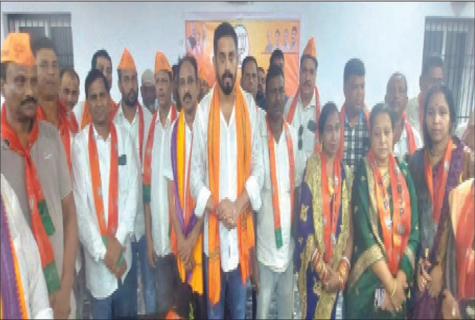 ଭୁଶୁଡ଼ିଲା ଧର୍ମଶାଳା ବିଜେଡି ଗଡ଼: ଏକାବେଳେ ହାତ ଛାଡ଼ିଲେ ୧୩ ସମିତିସଭ୍ୟ, ୮ ସରପଞ୍ଚ