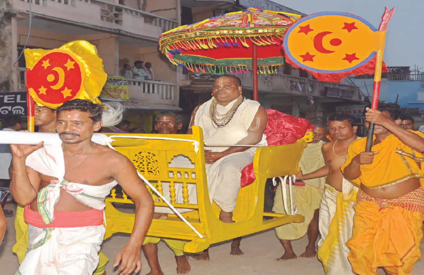 ରତ୍ନସିଂହାସନ ମାର୍ଜନା