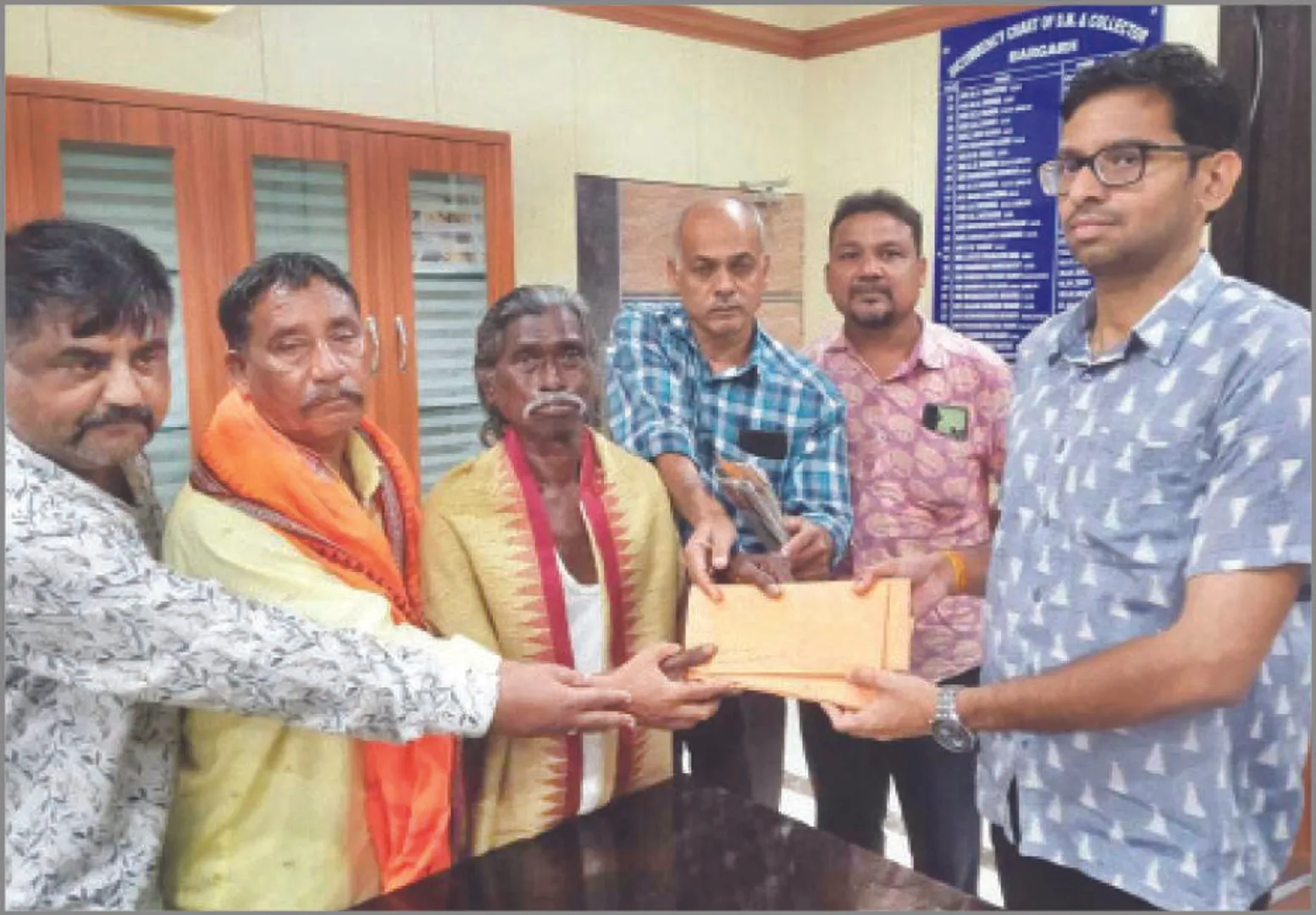 ମାଧୋ ସିଂହ ମନ୍ତବ୍ୟକୁ ନେଇ ପ୍ରତିକ୍ରିୟା ପ୍ରସଙ୍ଗ: ଘେଁସରେ ୧୨ ଘଣ୍ଟିଆ ବନ୍ଦ, ବିକ୍ଷୋଭ ଓ ପ୍ରତିବାଦ