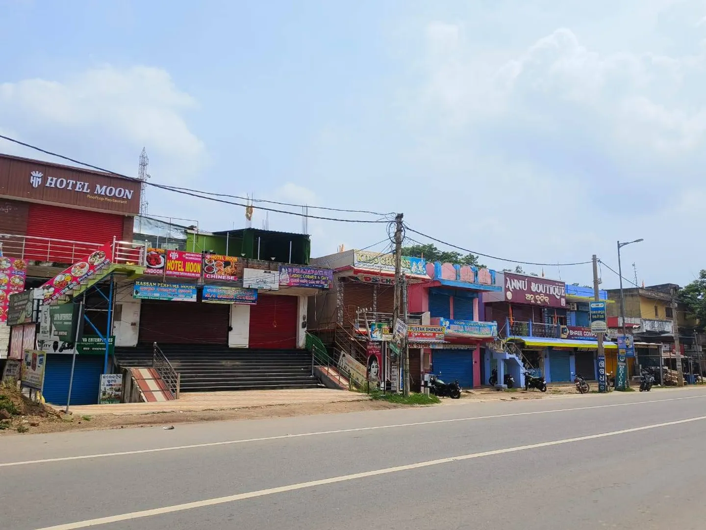 ସୁପ୍ରିମକୋର୍ଟଙ୍କ ଆରକ୍ଷଣ ରାୟକୁ ବିରୋଧ କରି ରାଜ୍ୟର ବିଭିନ୍ନ ସ୍ଥାନରେ ବନ୍ଦ ରହିଲା ଦୋକାନବଜାର-ସ୍କୁଲ, କଲେଜ