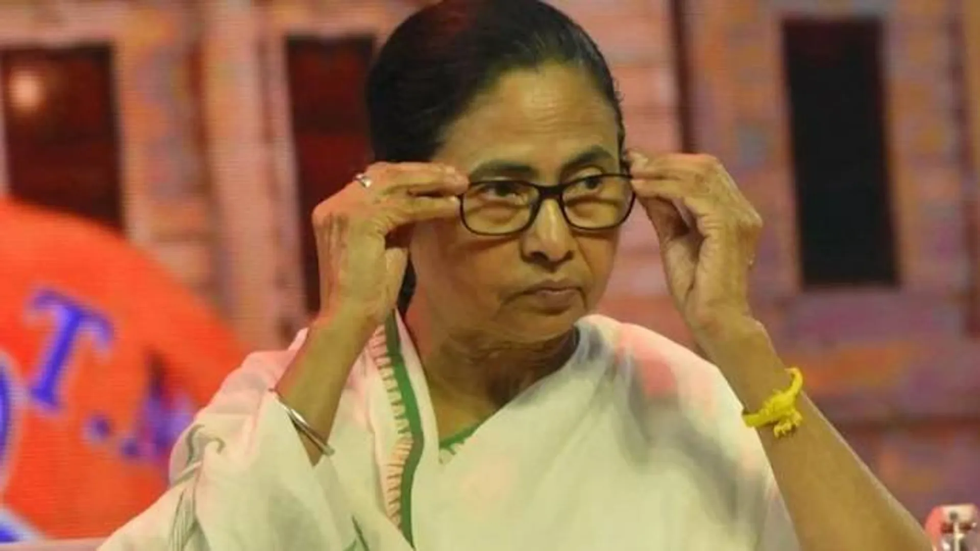 ମମତା ବାନାର୍ଜୀଙ୍କ ବିରୋଧରେ ଆପତ୍ତିଜନକ ମନ୍ତବ୍ୟ ଦେଇ ୨୩ ବର୍ଷୀୟ ଛାତ୍ରୀ ଗିରଫ