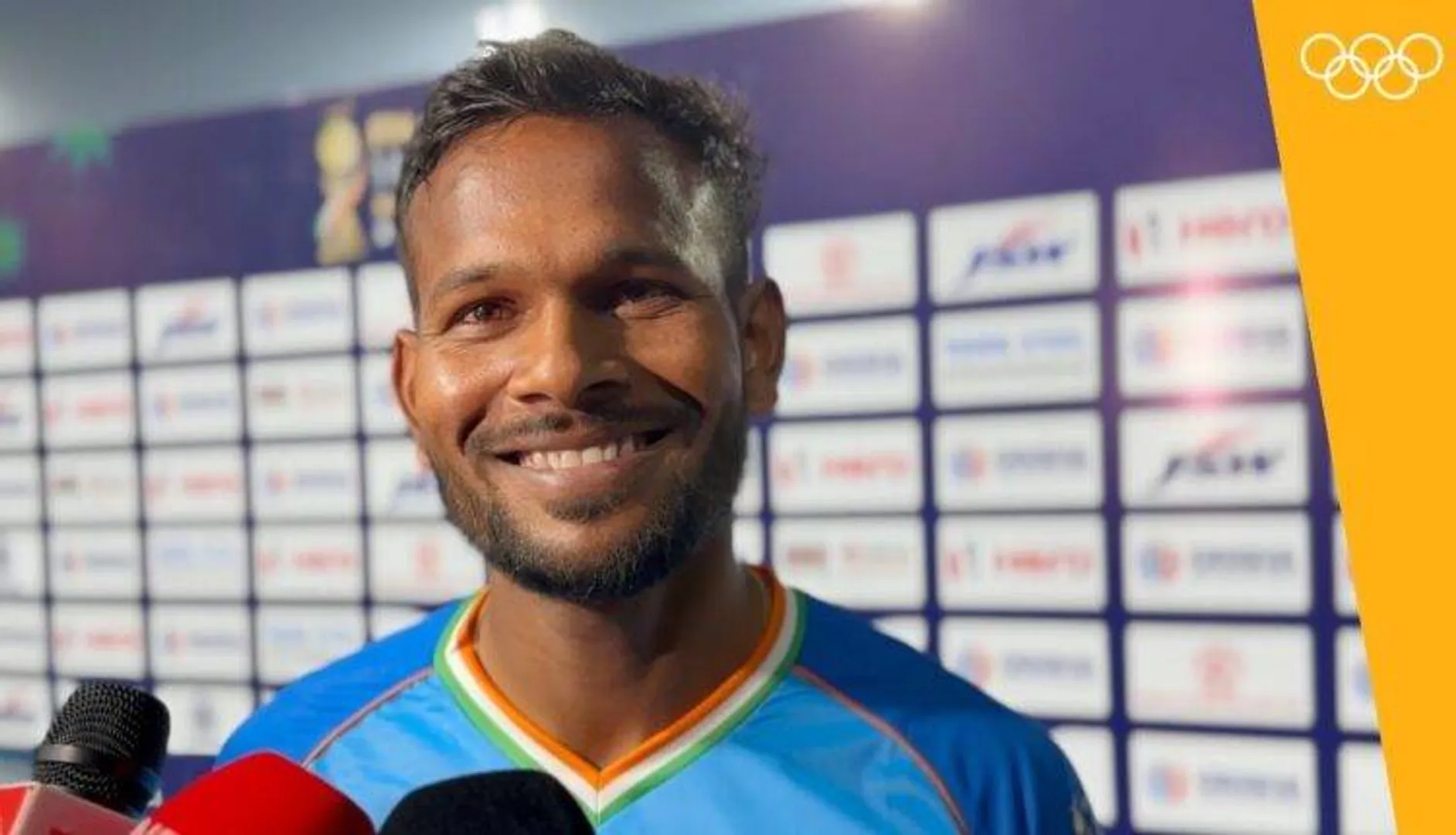 ଭୁବନେଶ୍ବରରେ ଓଡ଼ିଆ ହକି ଖେଳାଳି ଅମିତ ରୋହିଦାସ: ବିମାନବନ୍ଦରରେ ଭବ୍ୟ ସ୍ବାଗତ ସମ୍ବର୍ଦ୍ଧନା