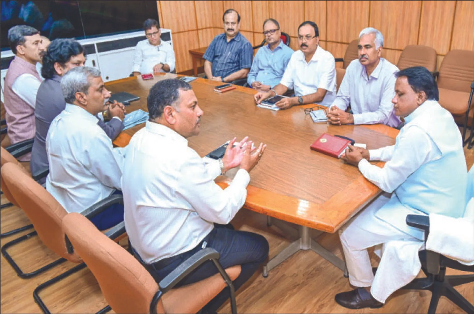 ମୁଖ୍ୟମନ୍ତ୍ରୀଙ୍କୁ ଭେଟିଲେ କେନ୍ଦ୍ର କୋଇଲା ସଚିବ: ସ୍ଥାନୀୟ ଯୁବକଯୁବତୀଙ୍କ ନିଯୁକ୍ତି ଓ ପରିବେଶ ପ୍ରଦୂଷଣ