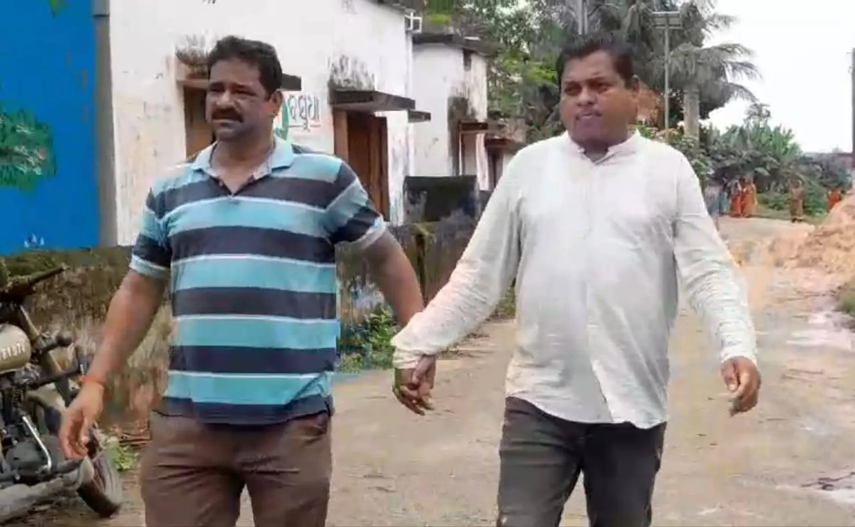 ୨୫ ହଜାର ଟଙ୍କା ଲାଞ୍ଚ ନେବା ବେଳେ ଭିଜିଲାନ୍ସ ହାତରେ ଧରାପଡ଼ିଲେ ନାଉଗାଁ ବ୍ଲକ କନିଷ୍ଠ ଯନ୍ତ୍ରୀ