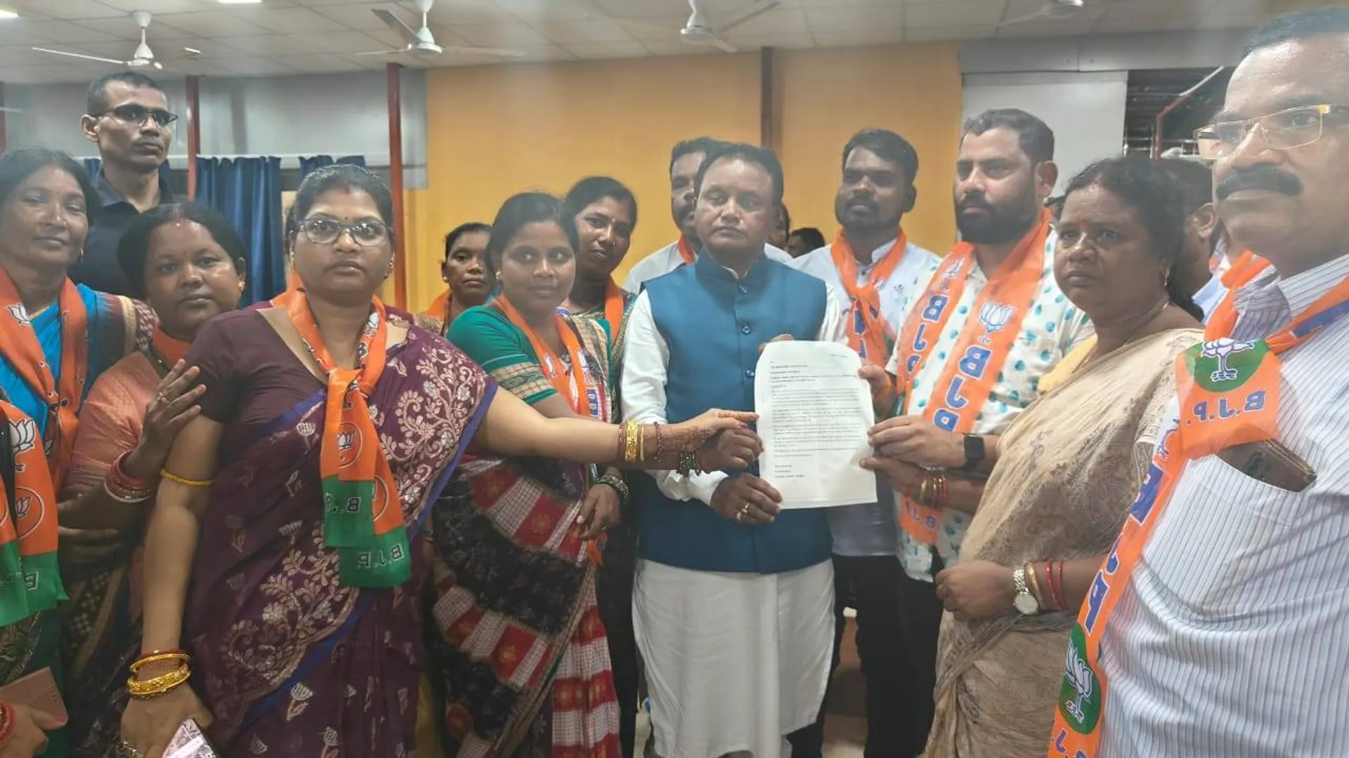 କେନ୍ଦୁଝର: ବିଜେପିରେ ମିଶିଲେ ବିଜେଡି ନେତା