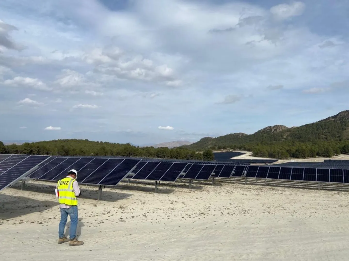 BNZ’s fifth solar plant in Spain involved 81 local companies and supported SDG awareness for 750 students. 