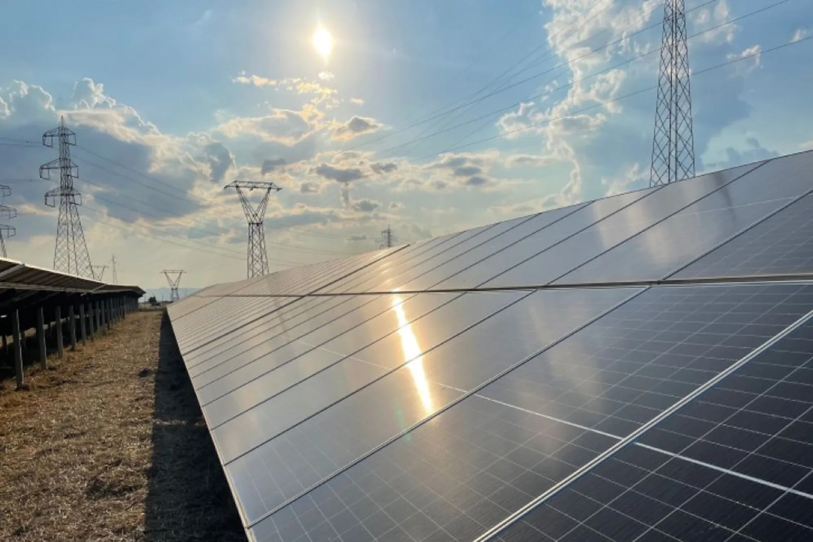 Iberdrola secured a 1,000 GWh solar PPA with Pam Panorama to supply its Italian stores and reduce CO2 emissions by 38,300 tons annually.