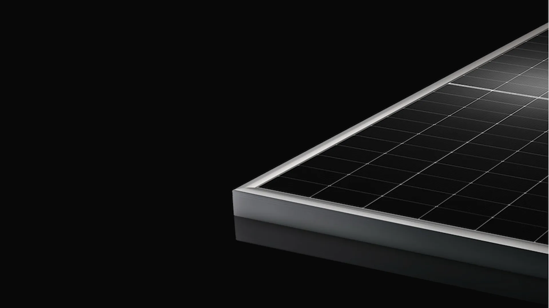 Tongwei’s TNC-G12/G12R modules have passed UV120 and UV300 tests, ensuring UV resistance and long-term performance in high-temperature environments. 