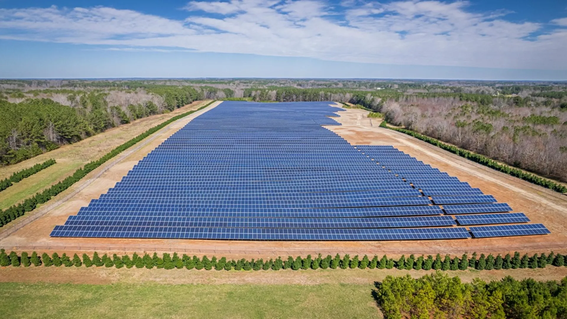 Kelso 1 & 2 Solar’s $509 million financing, backed by CIBC, Commerzbank, Lloyds, and others, includes bridge and construction loans supporting its 430 MW capacity in Missouri. 