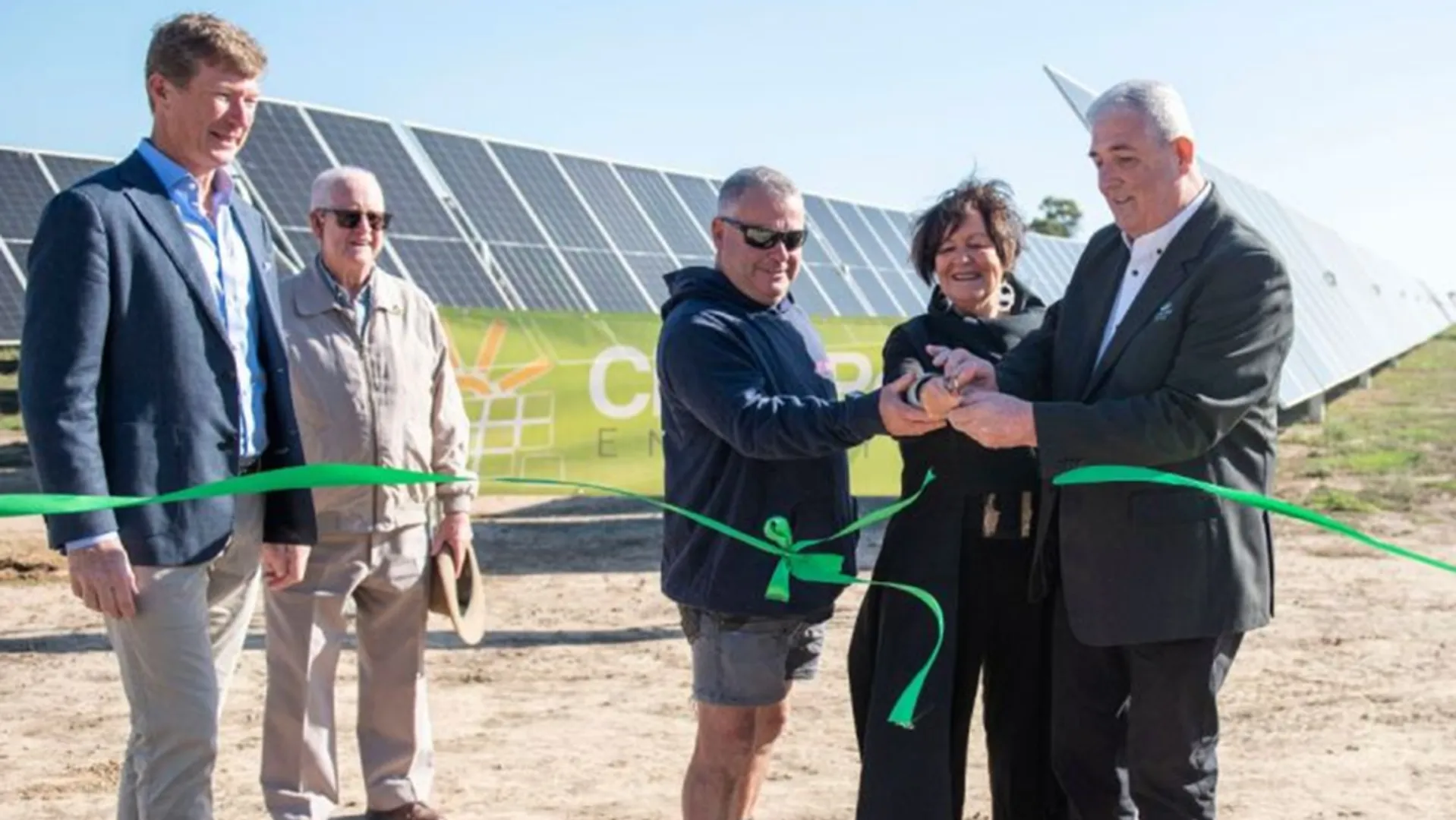 The Moama Solar Farm includes over 12,000 ground-mounted solar panels, helping offset emissions equal to 2,000 cars removed from roads. 