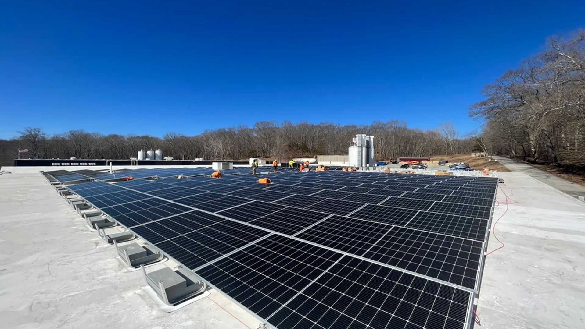 Budderfly’s first industrial project has integrated high-efficiency motors with variable frequency drives at Gilman Brothers. 