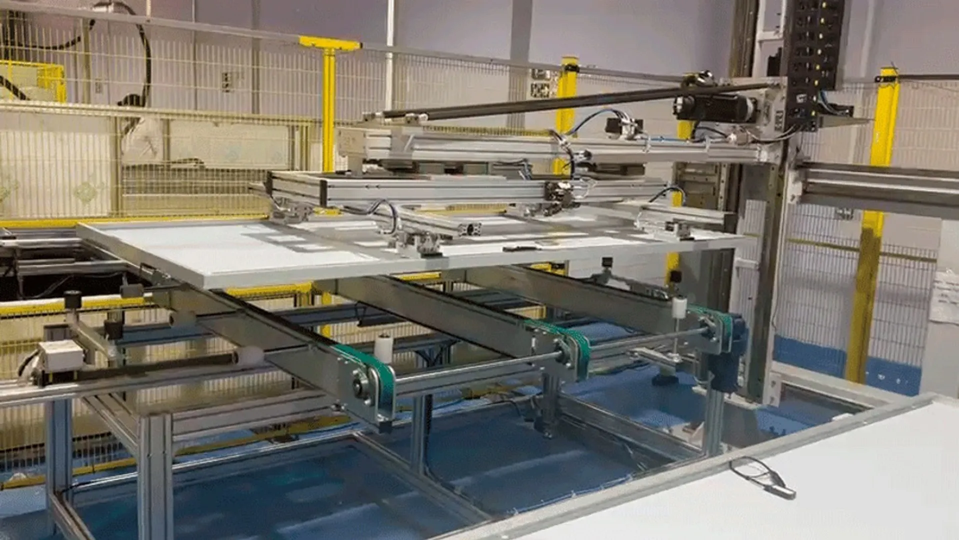 The automation line’s modular design allows future upgrades with minimal modifications for new solar cell formats. 