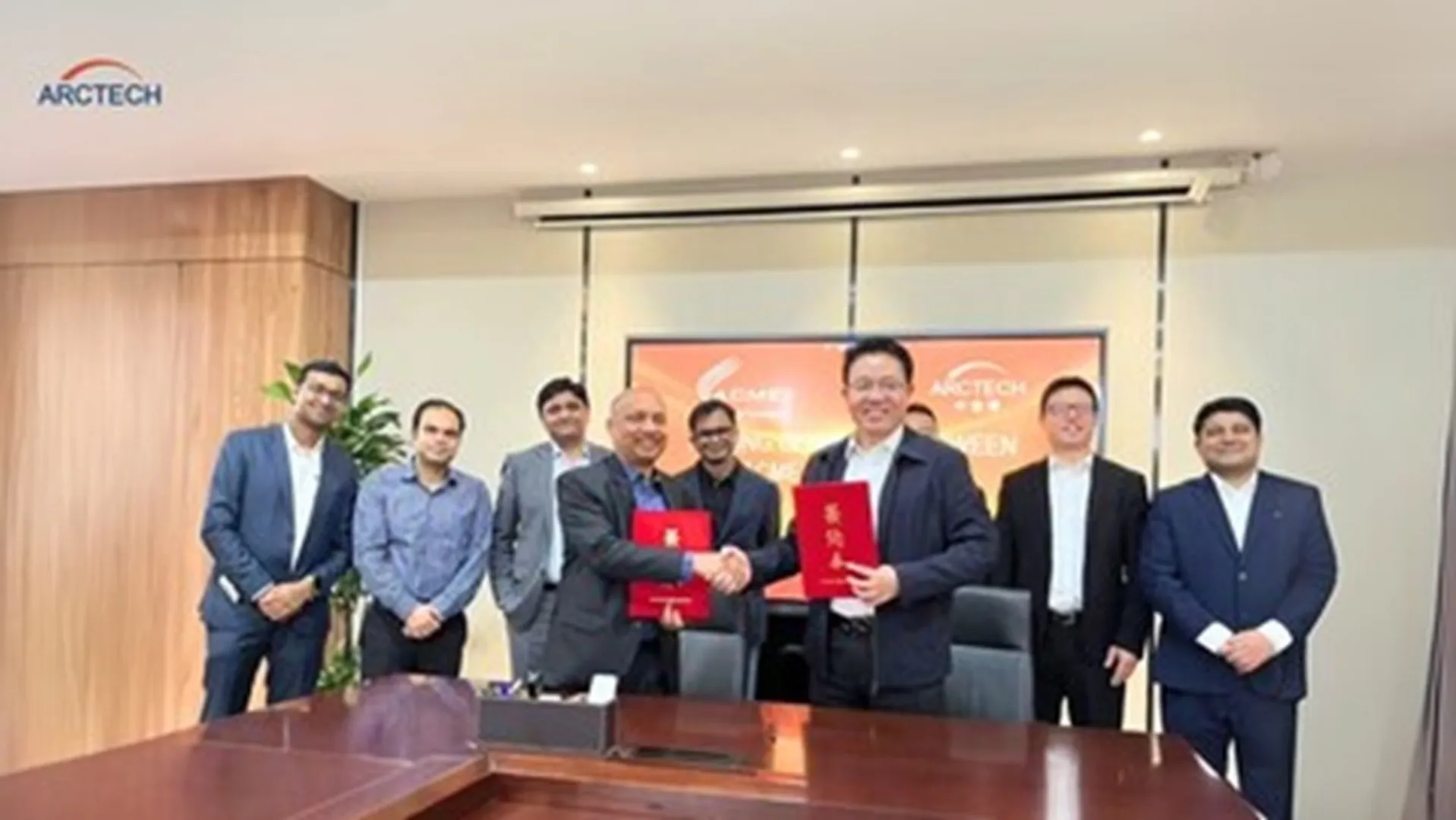 Skyline II trackers have been chosen for ACME’s Duqm site, which faces extreme heat, sand, and wind conditions. 