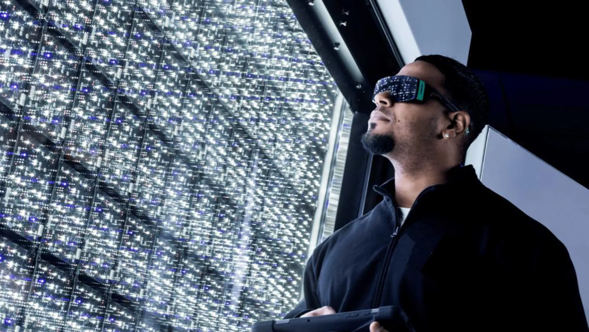 The new Leipzig-based WAVELABS Eternal Sun GmbH has retained R&D, manufacturing, and sales operations with existing teams. 