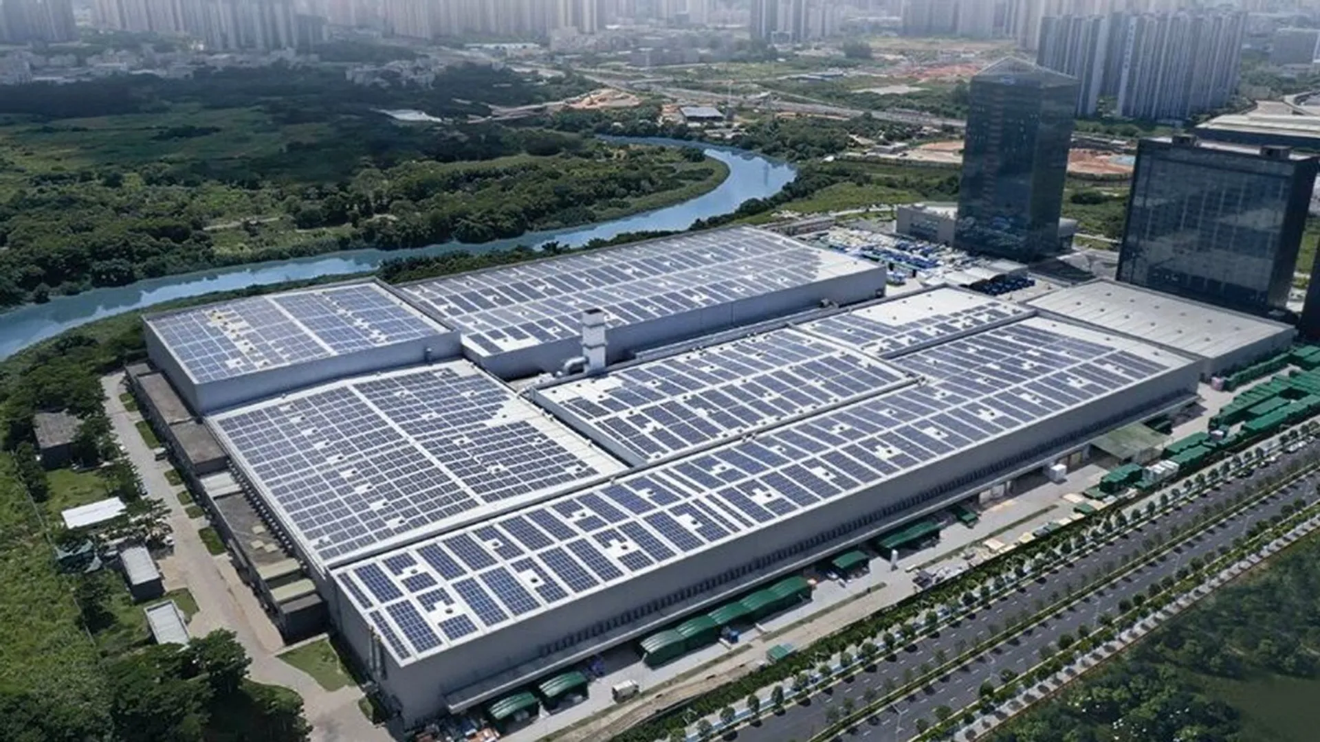 LAPLACE has secured over 900 patents, including 80 invention patents in solar technology.