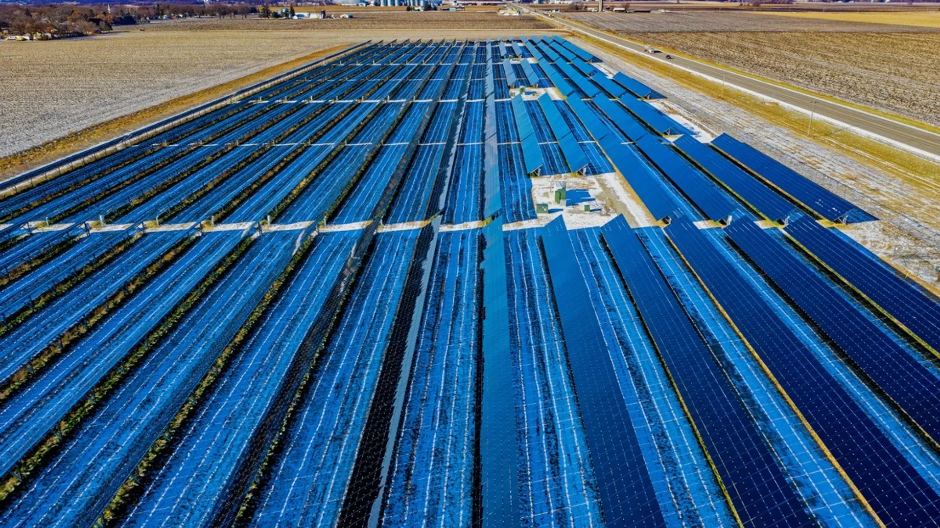 As of June 2025, 234 GW of India’s 484.8 GW installed capacity came from renewables.