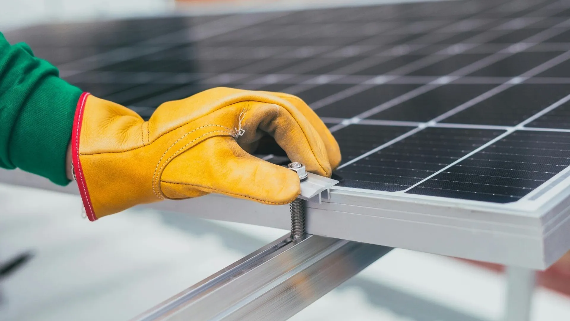 Project has been structured under RESCO model through tariff-based bidding process.