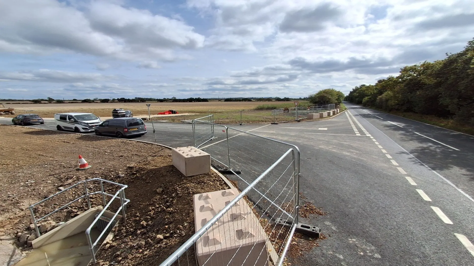 OnPath Energy, AECOM and Cheetham Hill have completed the site entrance at Common Farm Solar Park in Dinnington with 49.9 MW solar, 50 MW storage and GBP 2 million fund.