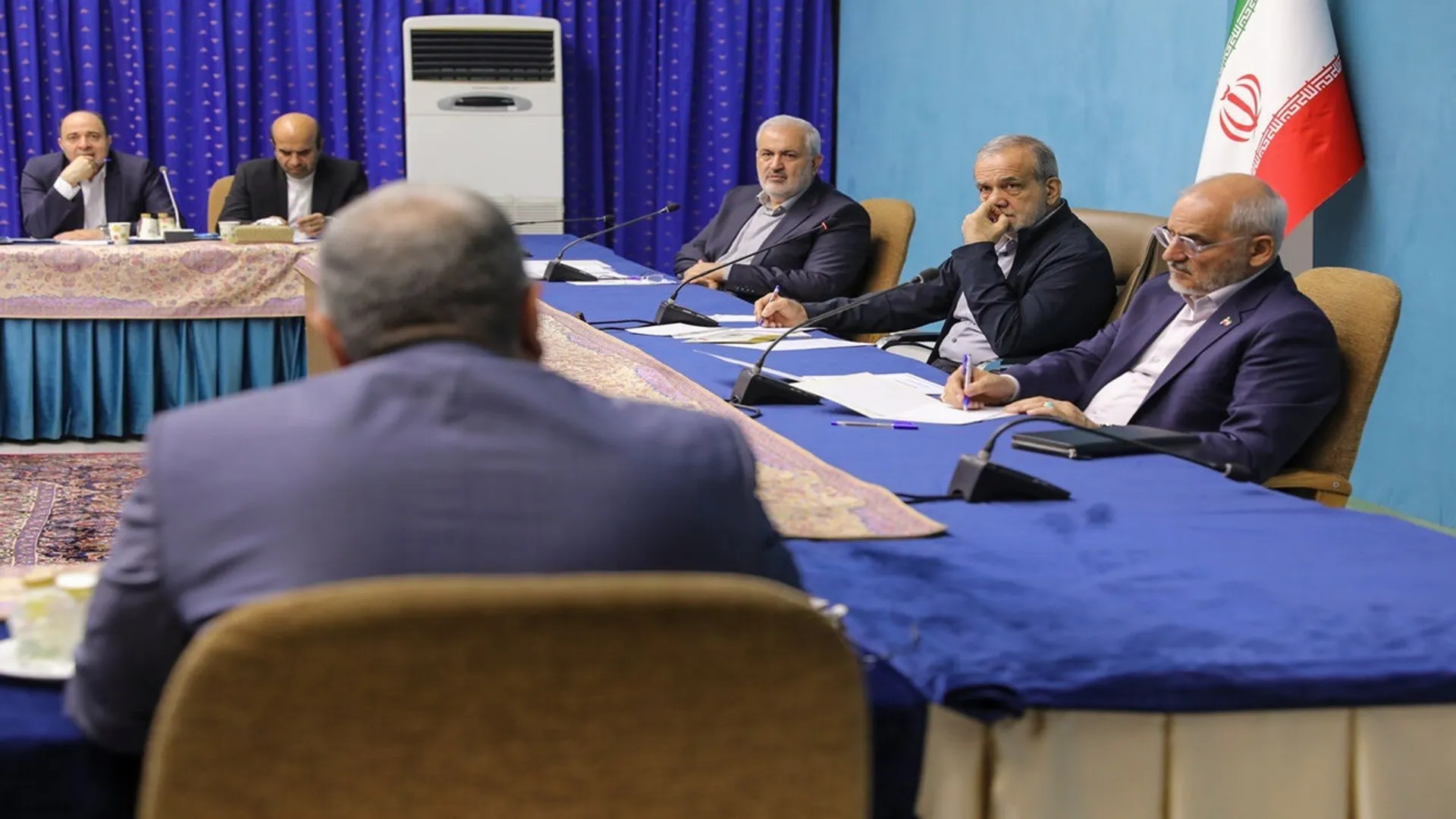 Iran’s southern provinces have emerged as priority zones for accelerated solar power development this year.