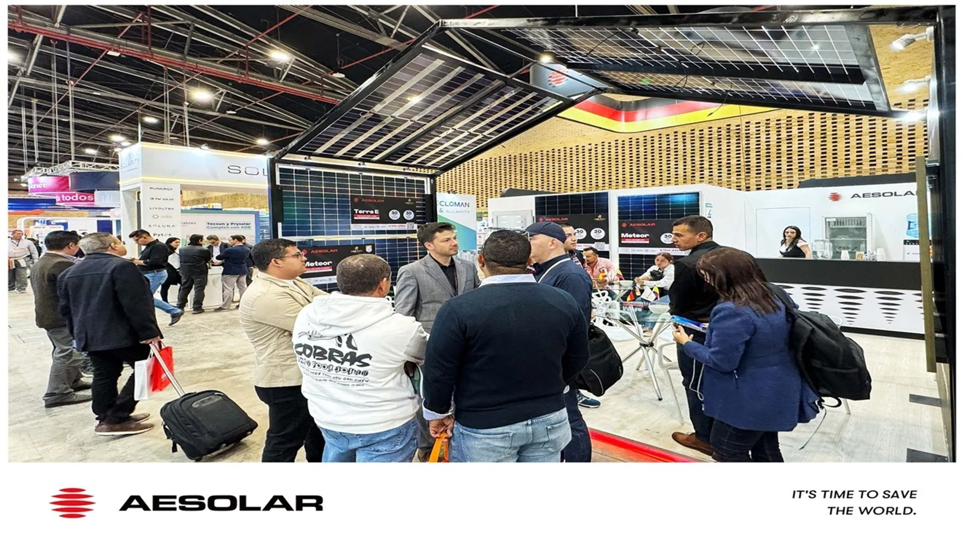TerraV vertical arrays and INVITAIC BIPV systems have drawn strong interest from EPCs and distributors at ExpoSolar.